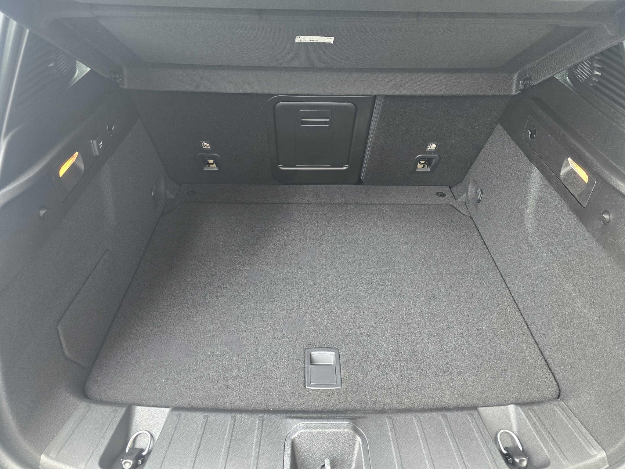 listing desktop thumbnail image 18