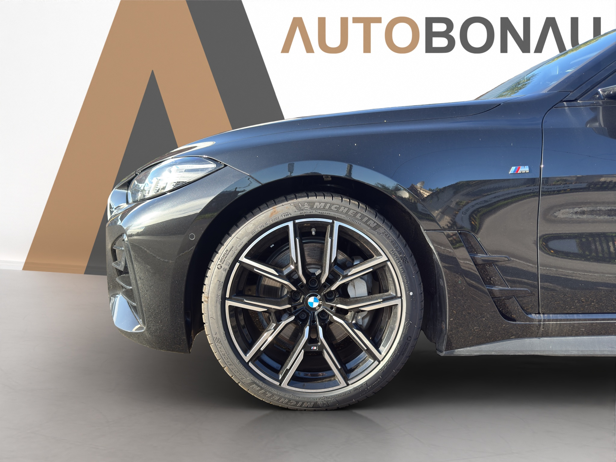 listing desktop thumbnail image 17