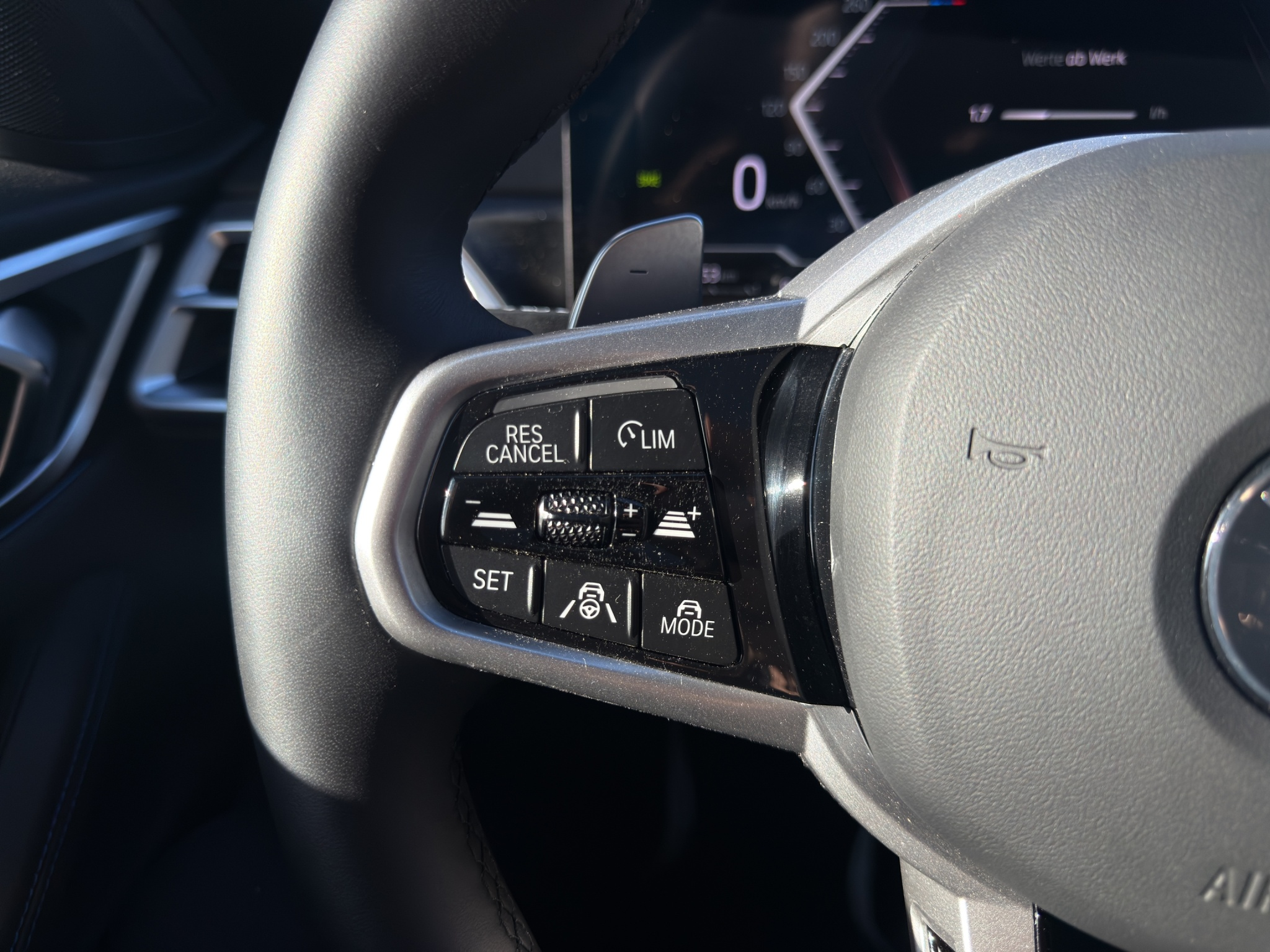 listing desktop thumbnail image 23