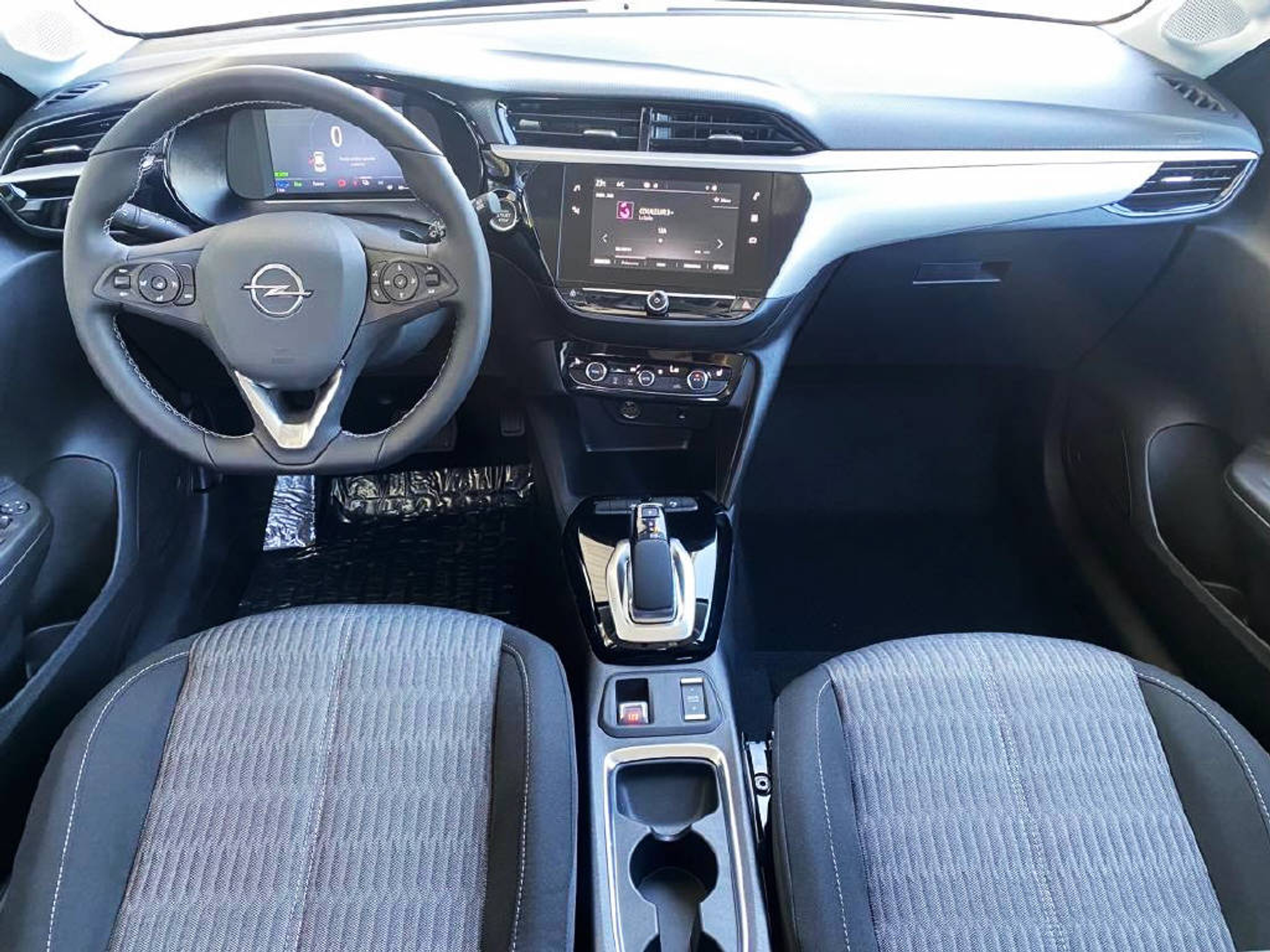 listing desktop thumbnail image 6