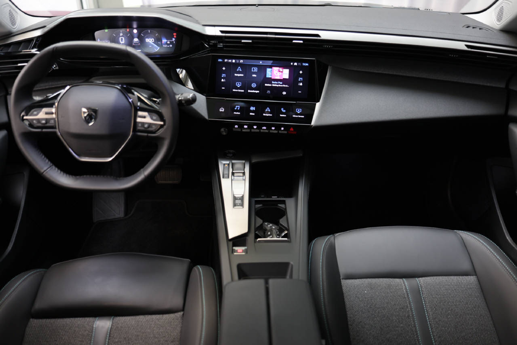 listing desktop thumbnail image 7