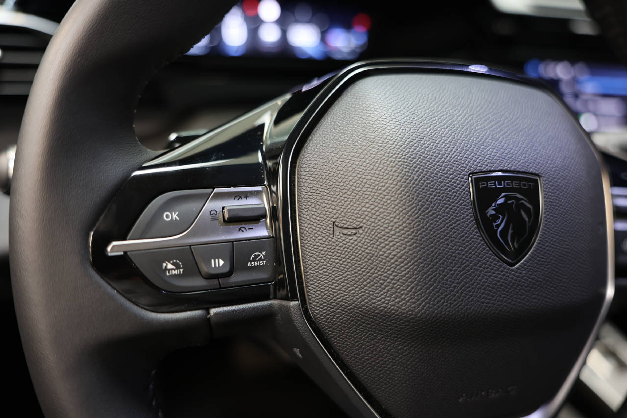 listing desktop thumbnail image 11