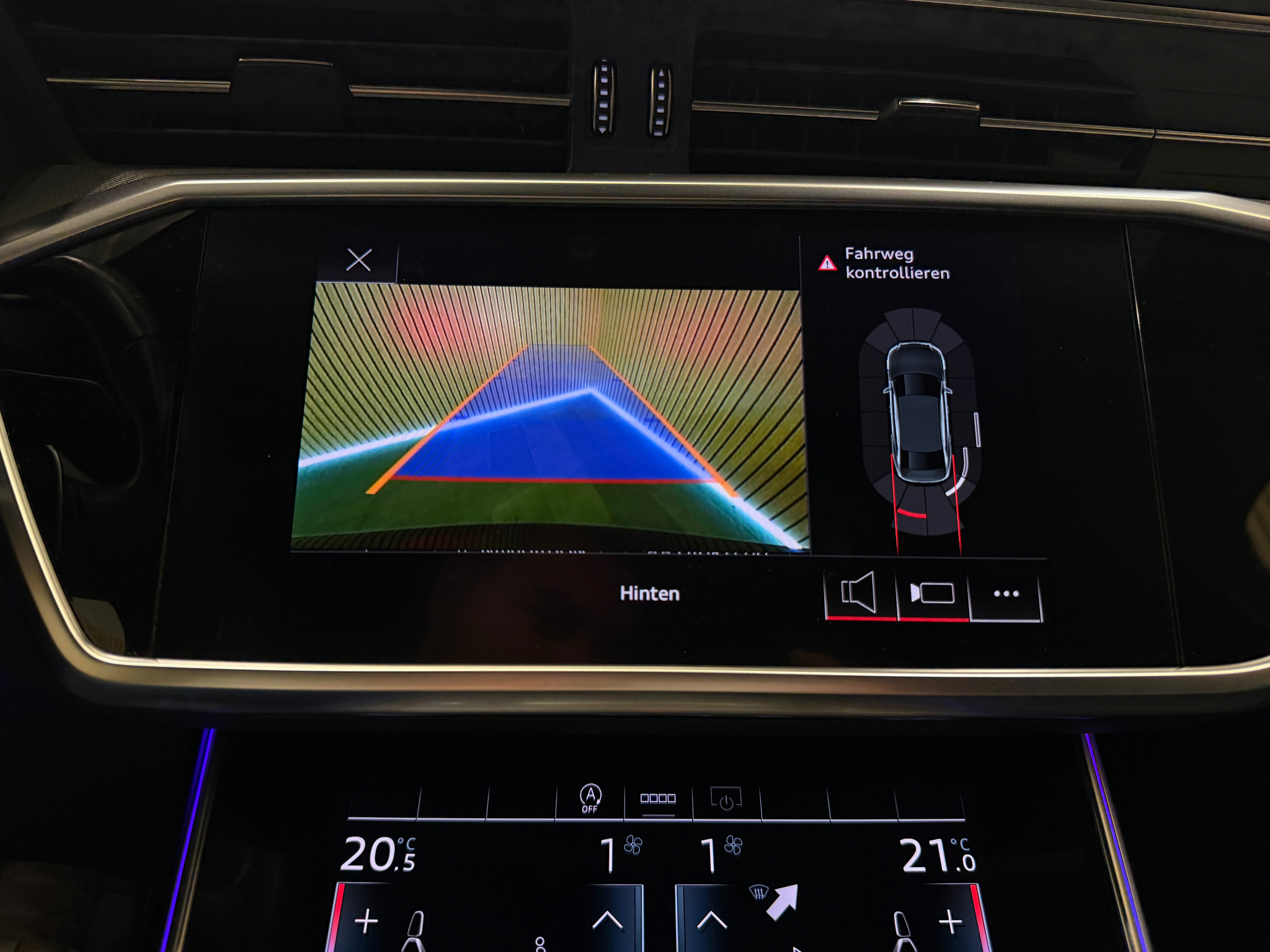 listing desktop thumbnail image 16