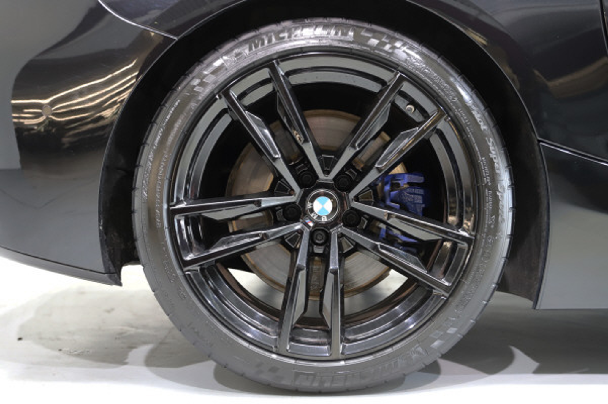 listing desktop thumbnail image 13