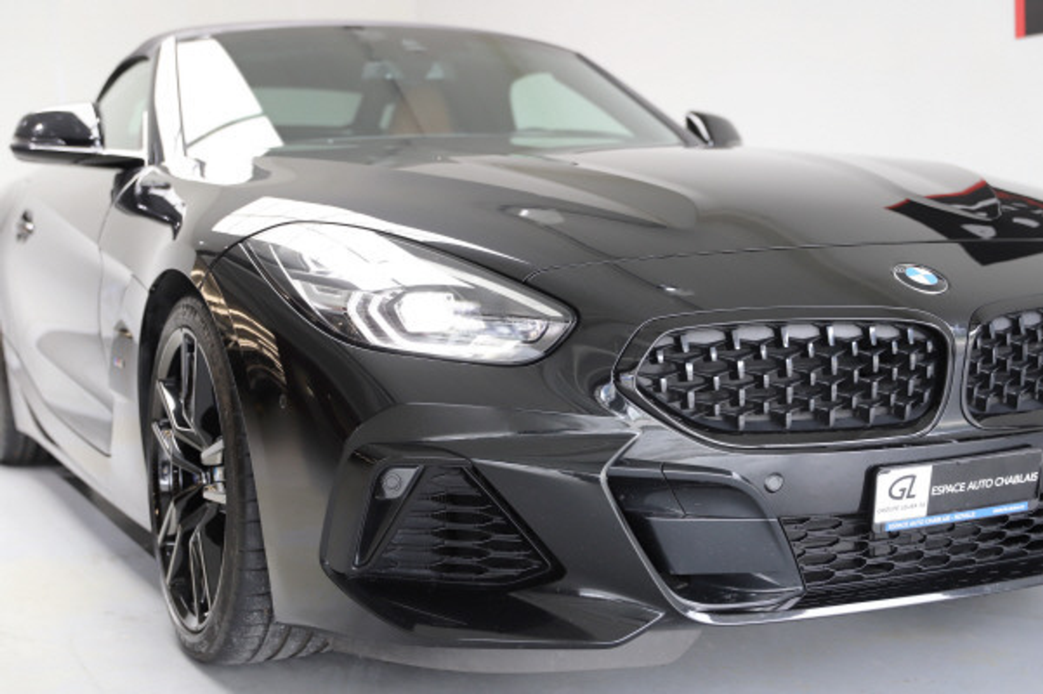 listing desktop thumbnail image 1