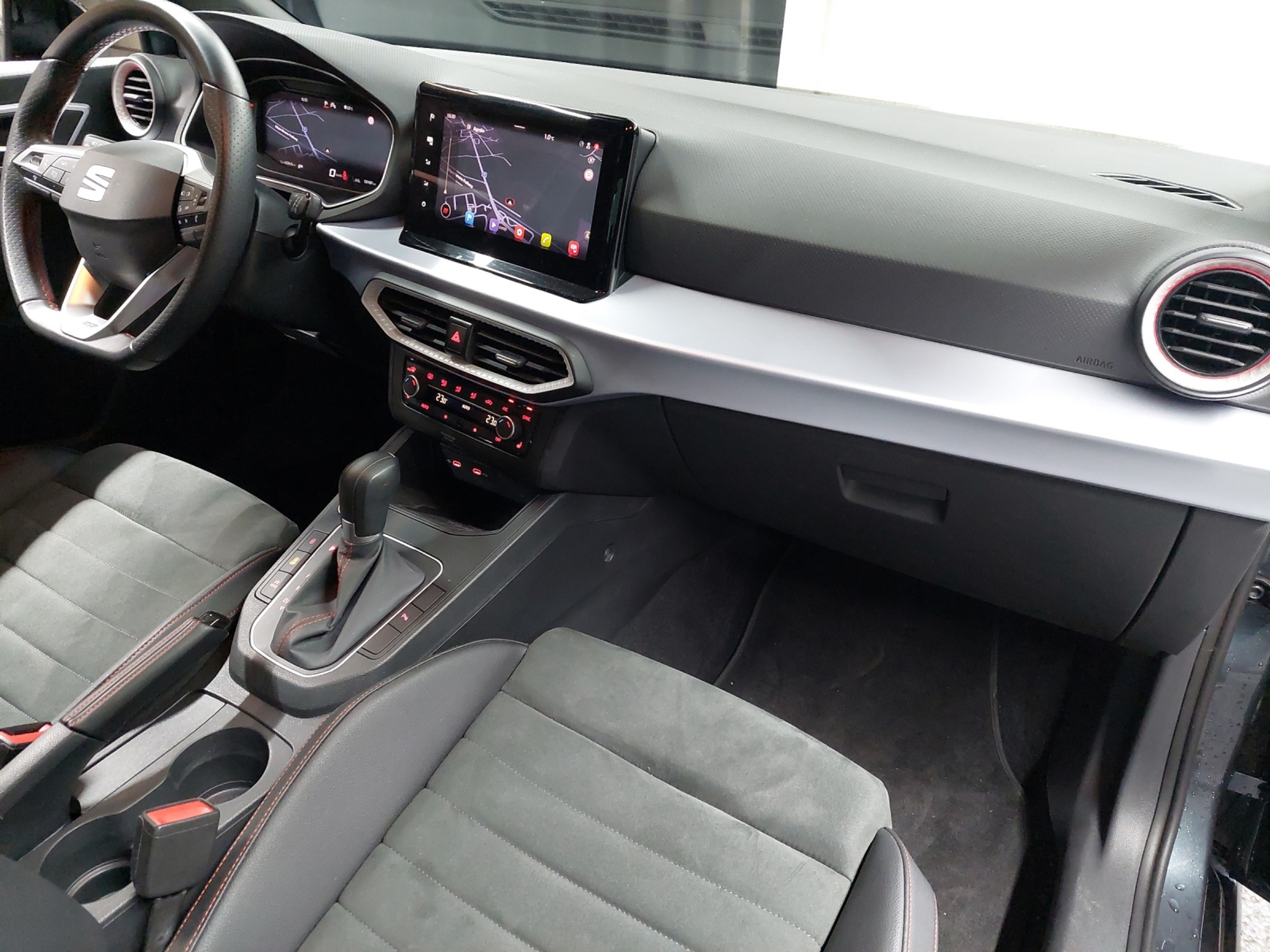 listing desktop thumbnail image 9