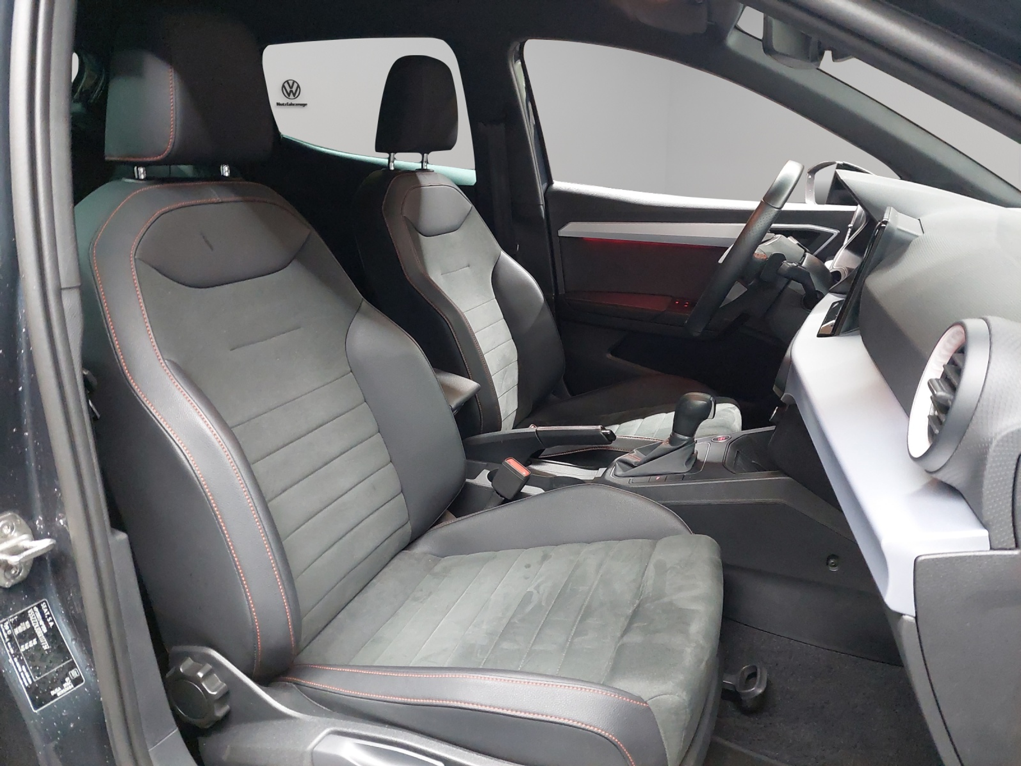 listing desktop thumbnail image 8