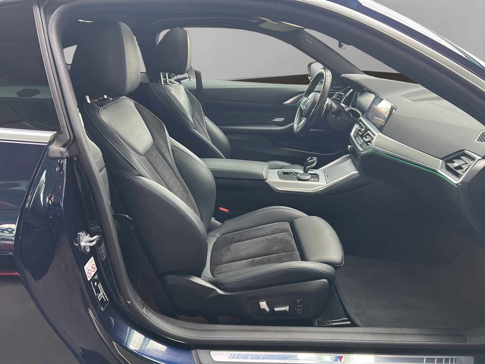 listing desktop thumbnail image 10