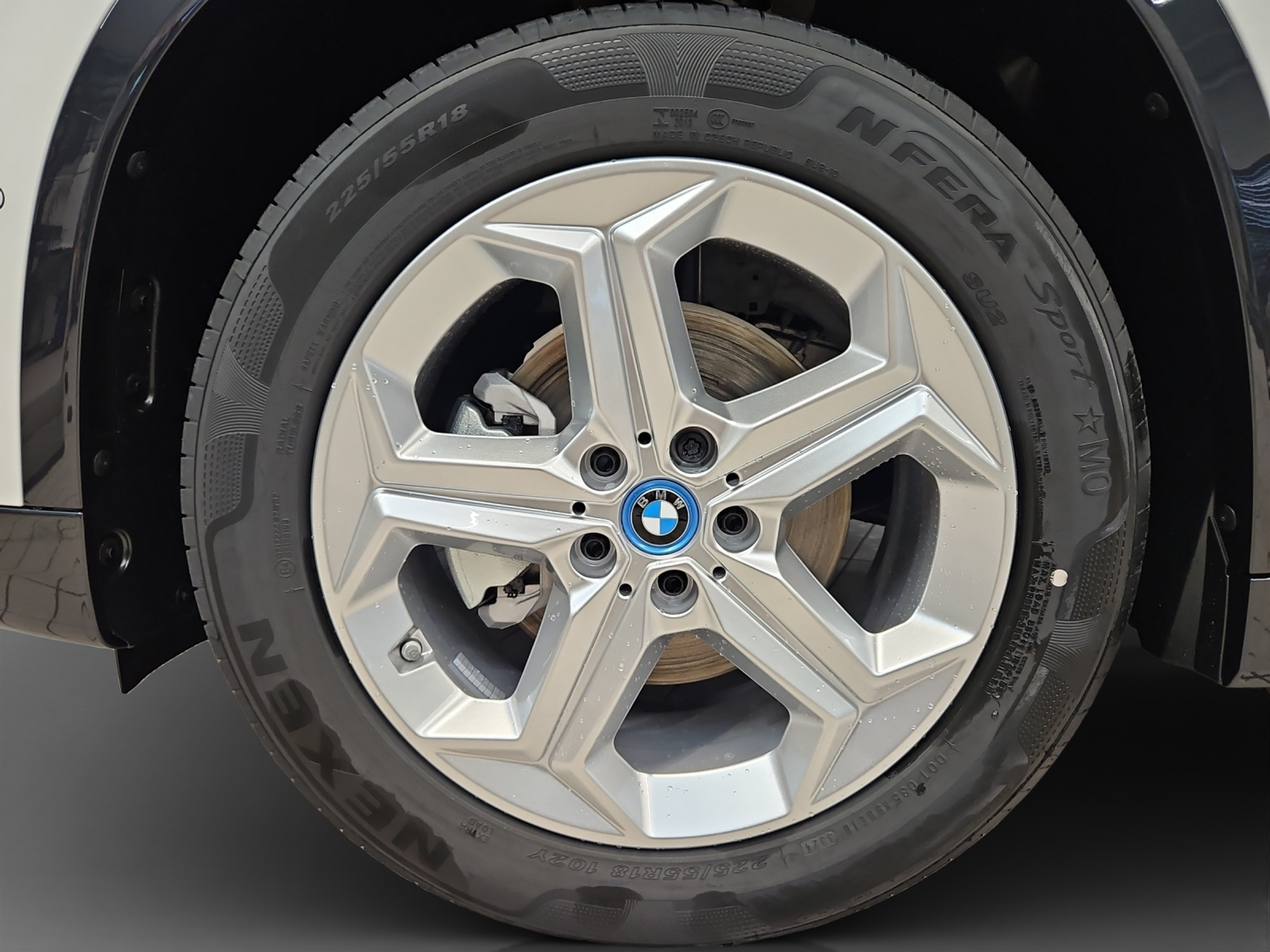 listing desktop thumbnail image 8