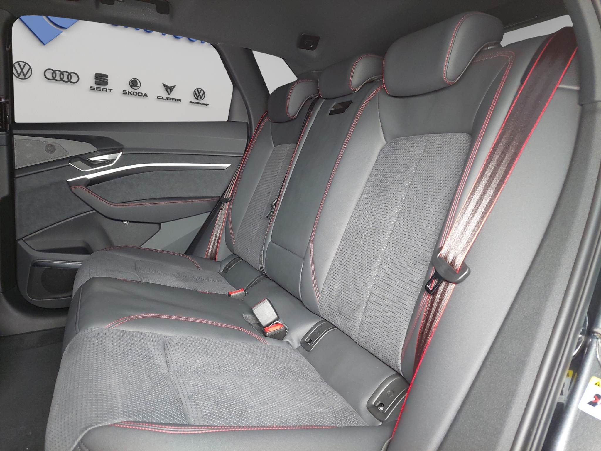 car-image-8