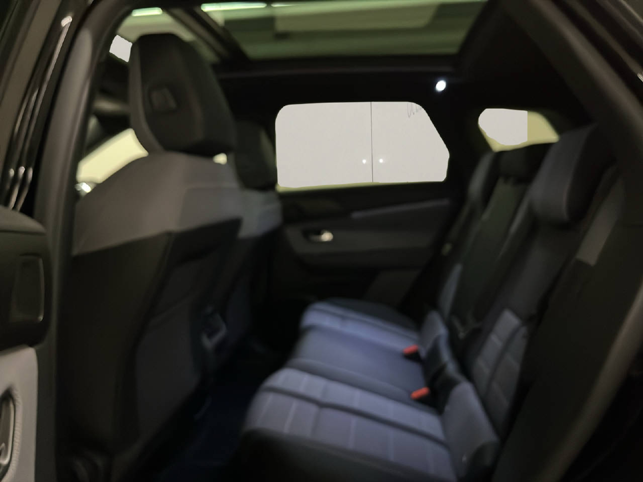 listing desktop thumbnail image 10