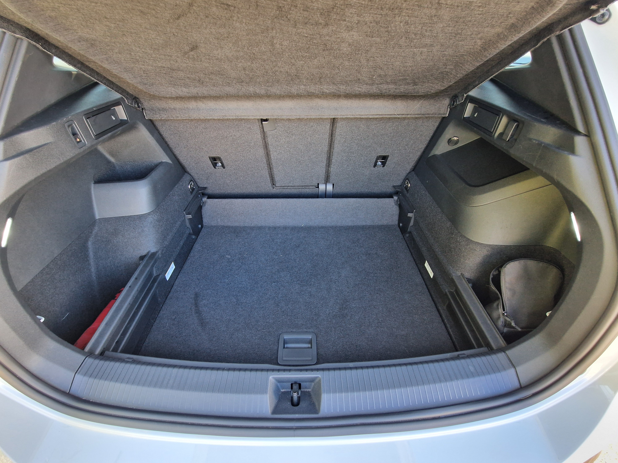 listing desktop thumbnail image 7