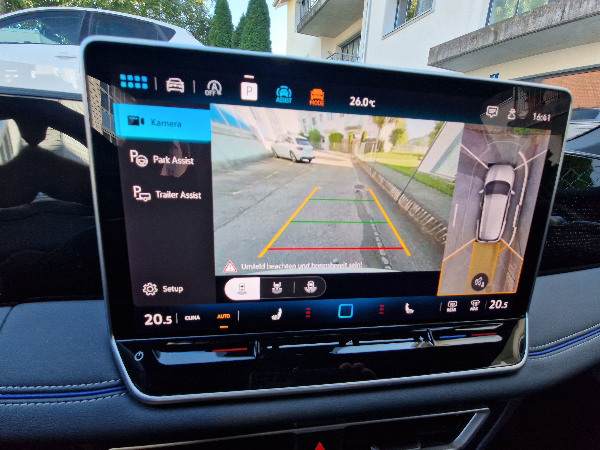 listing desktop thumbnail image 11