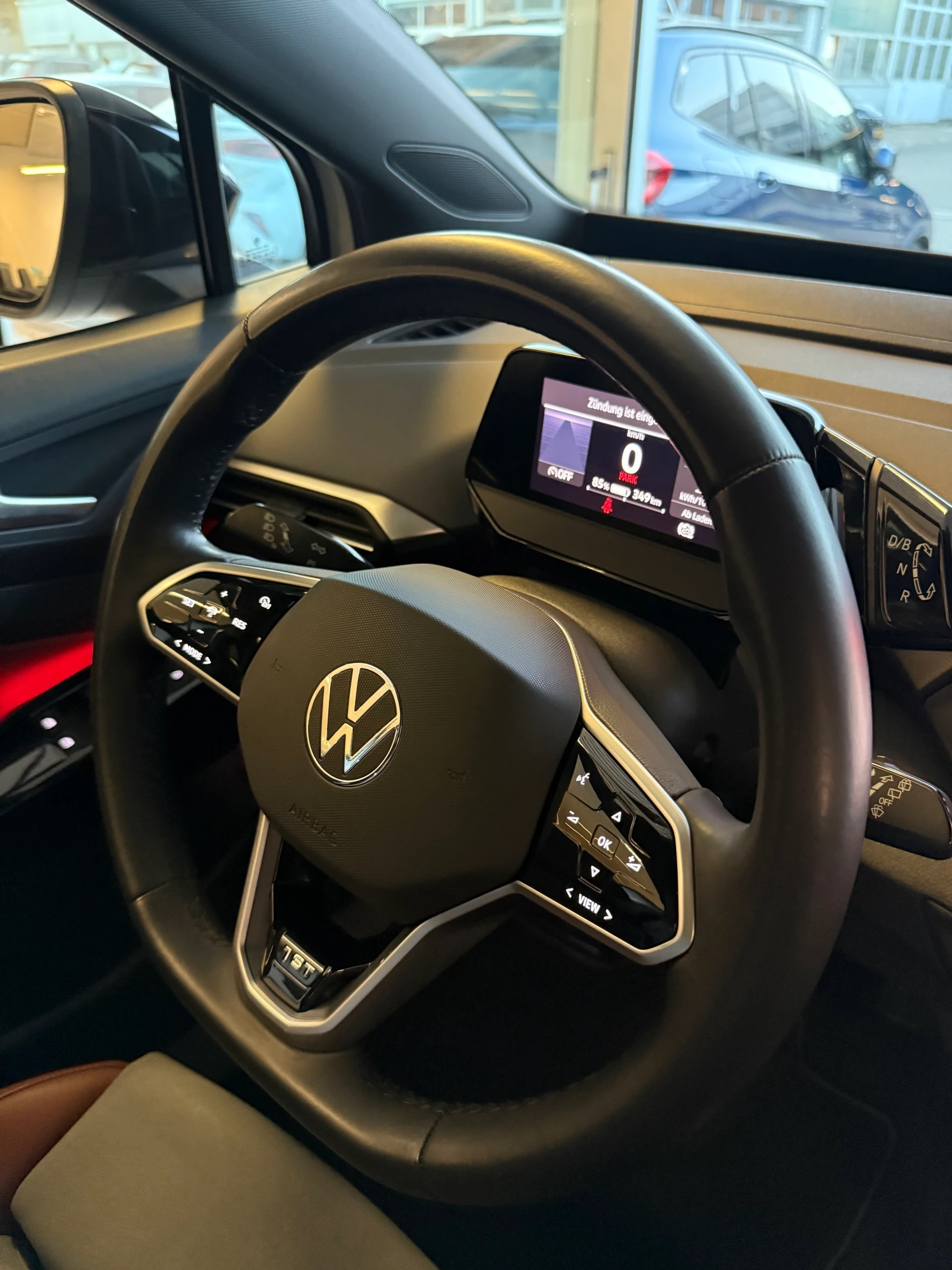 listing desktop thumbnail image 14