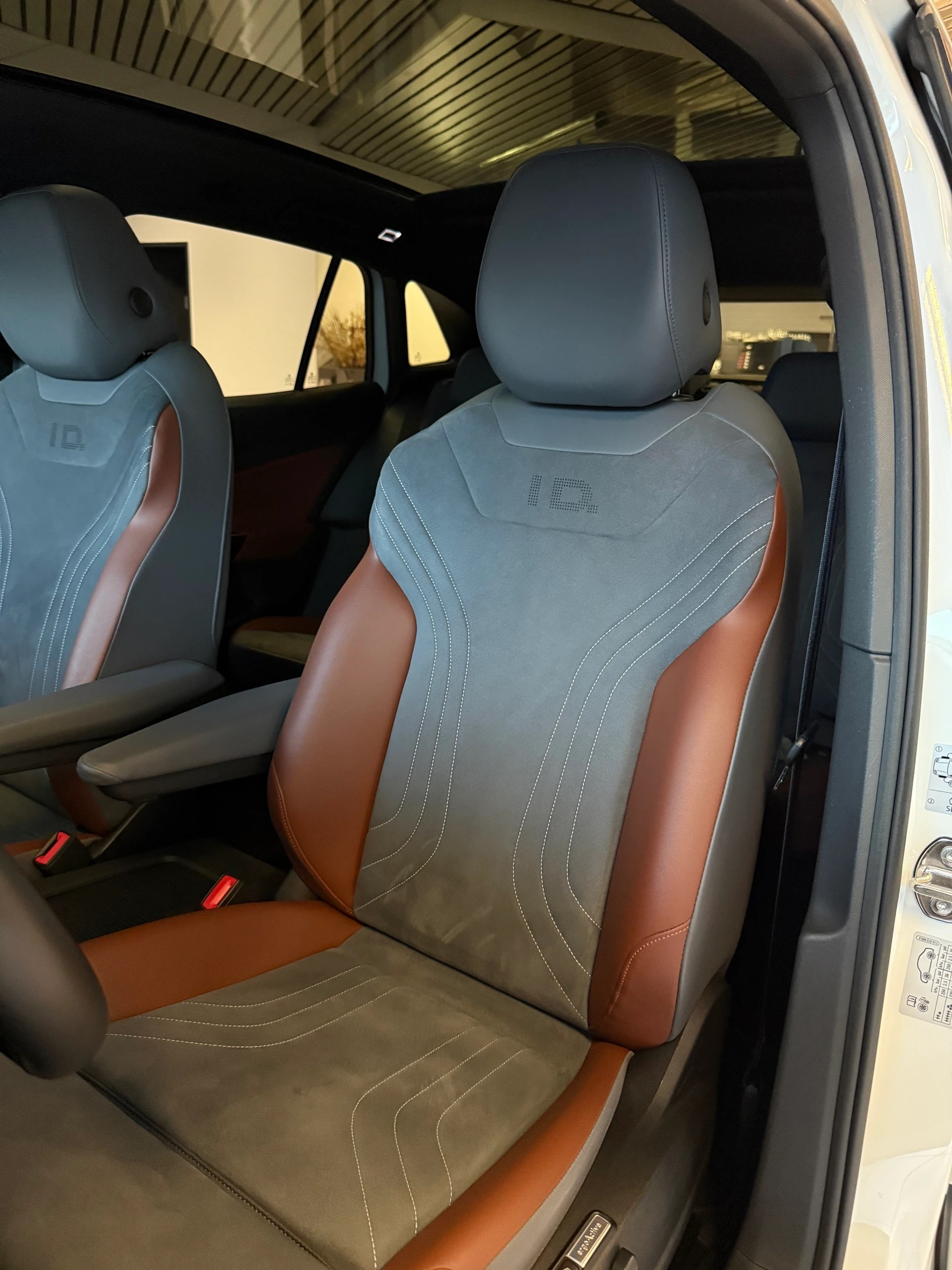 listing desktop thumbnail image 6