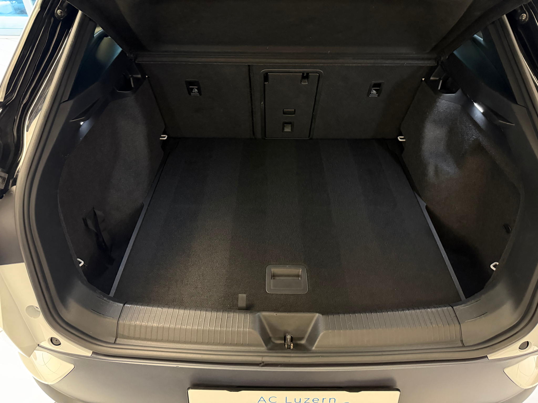 listing desktop thumbnail image 9