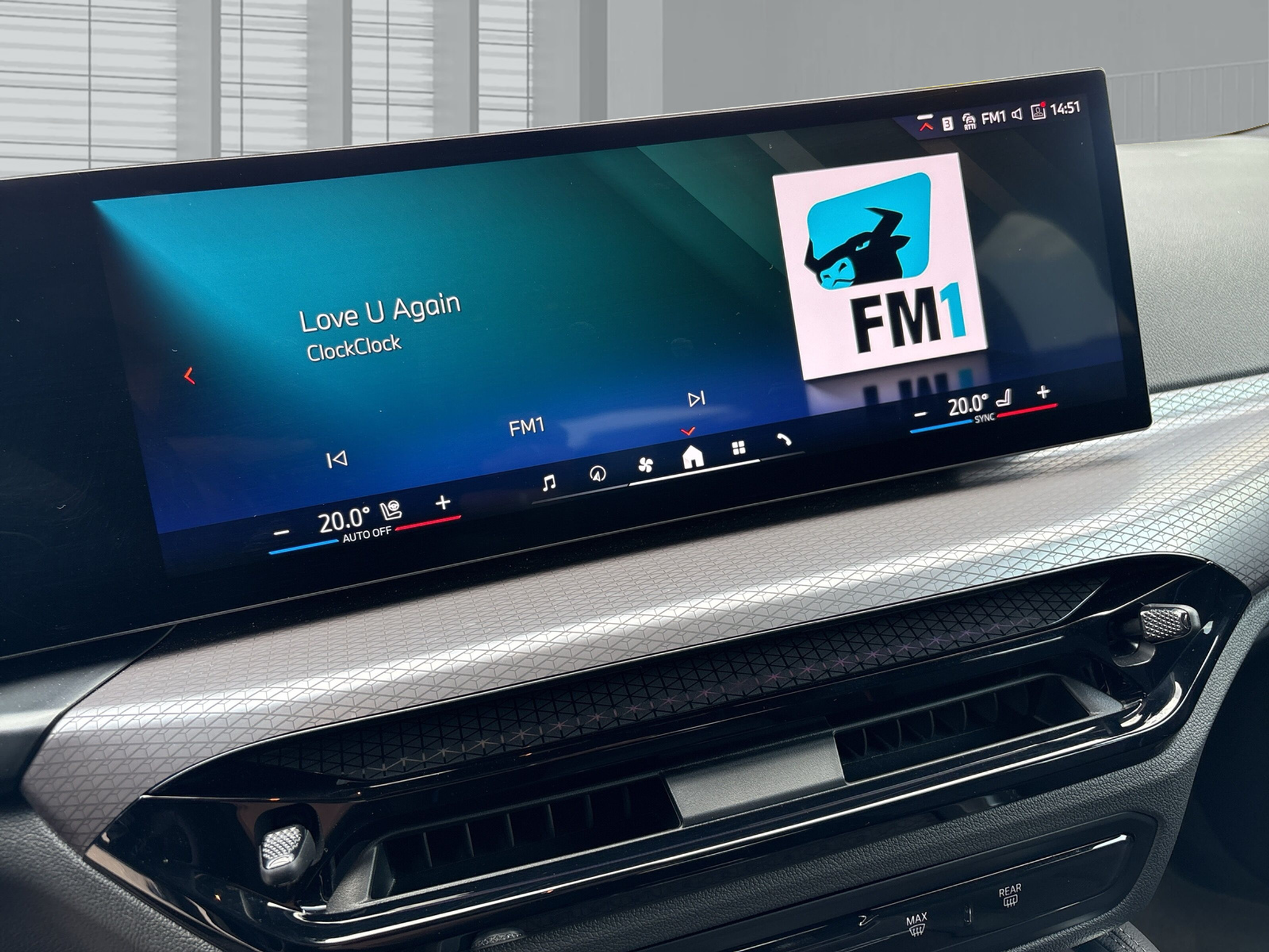 listing desktop thumbnail image 13