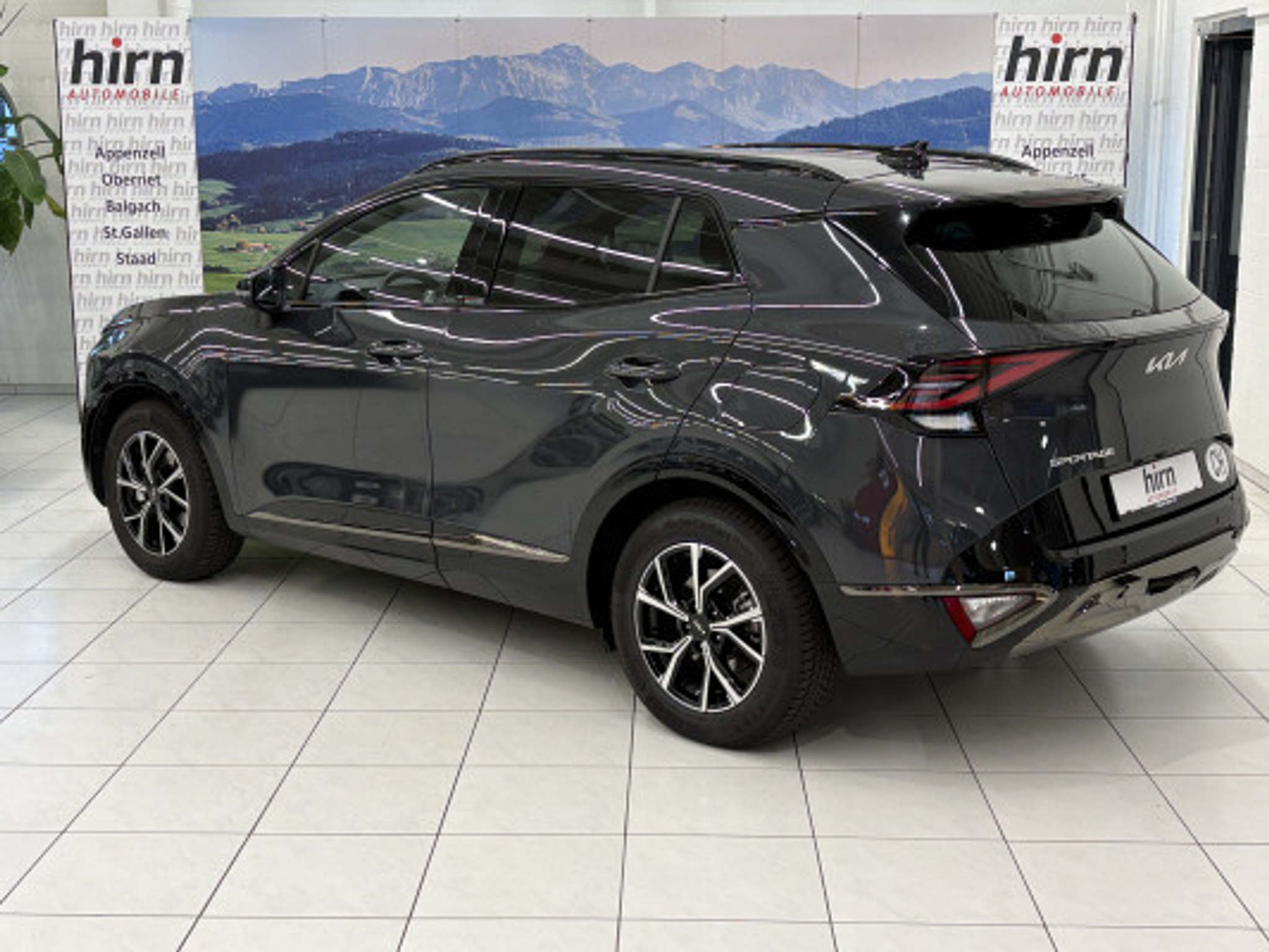 listing desktop thumbnail image 2