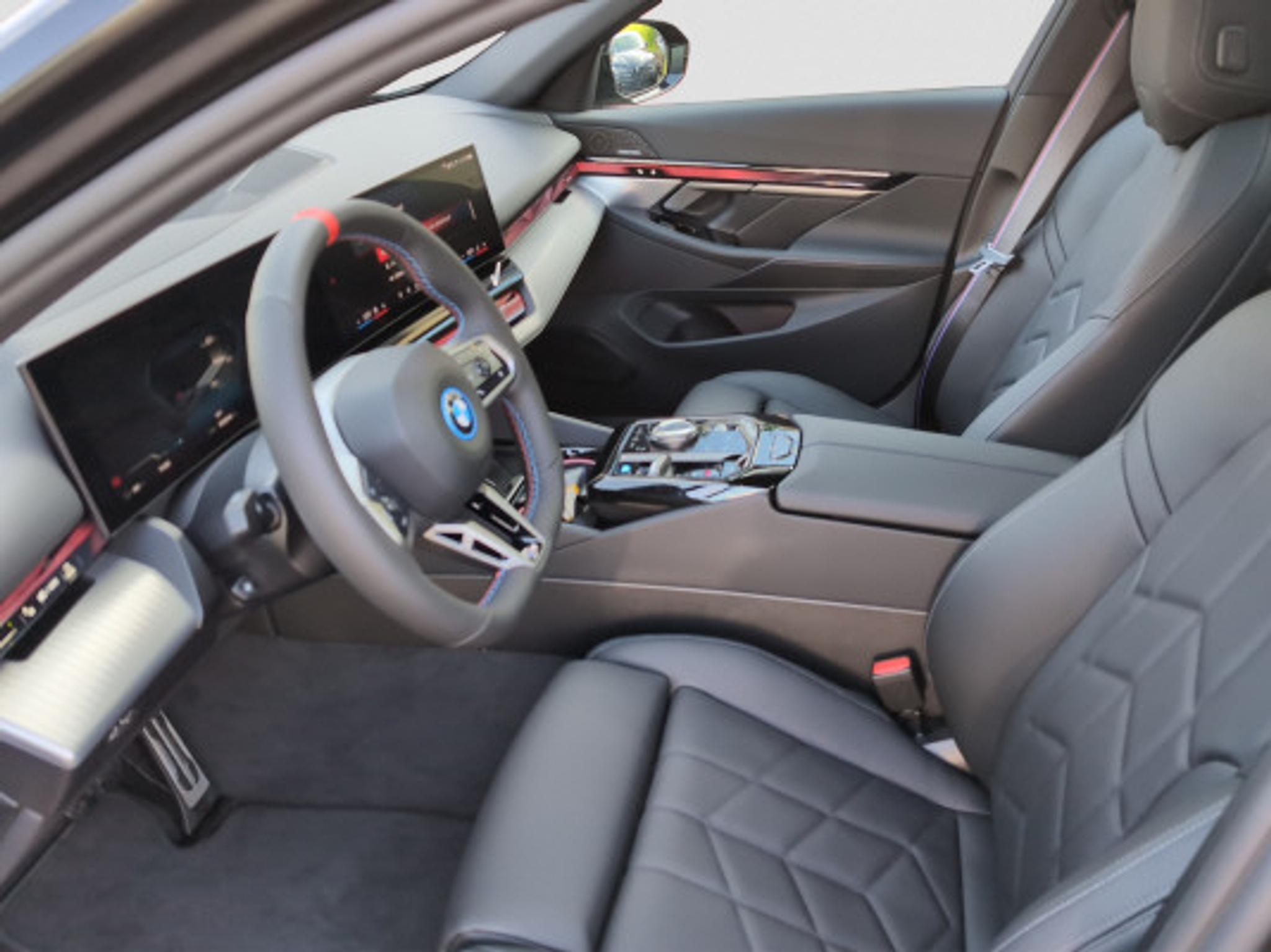 listing desktop thumbnail image 7