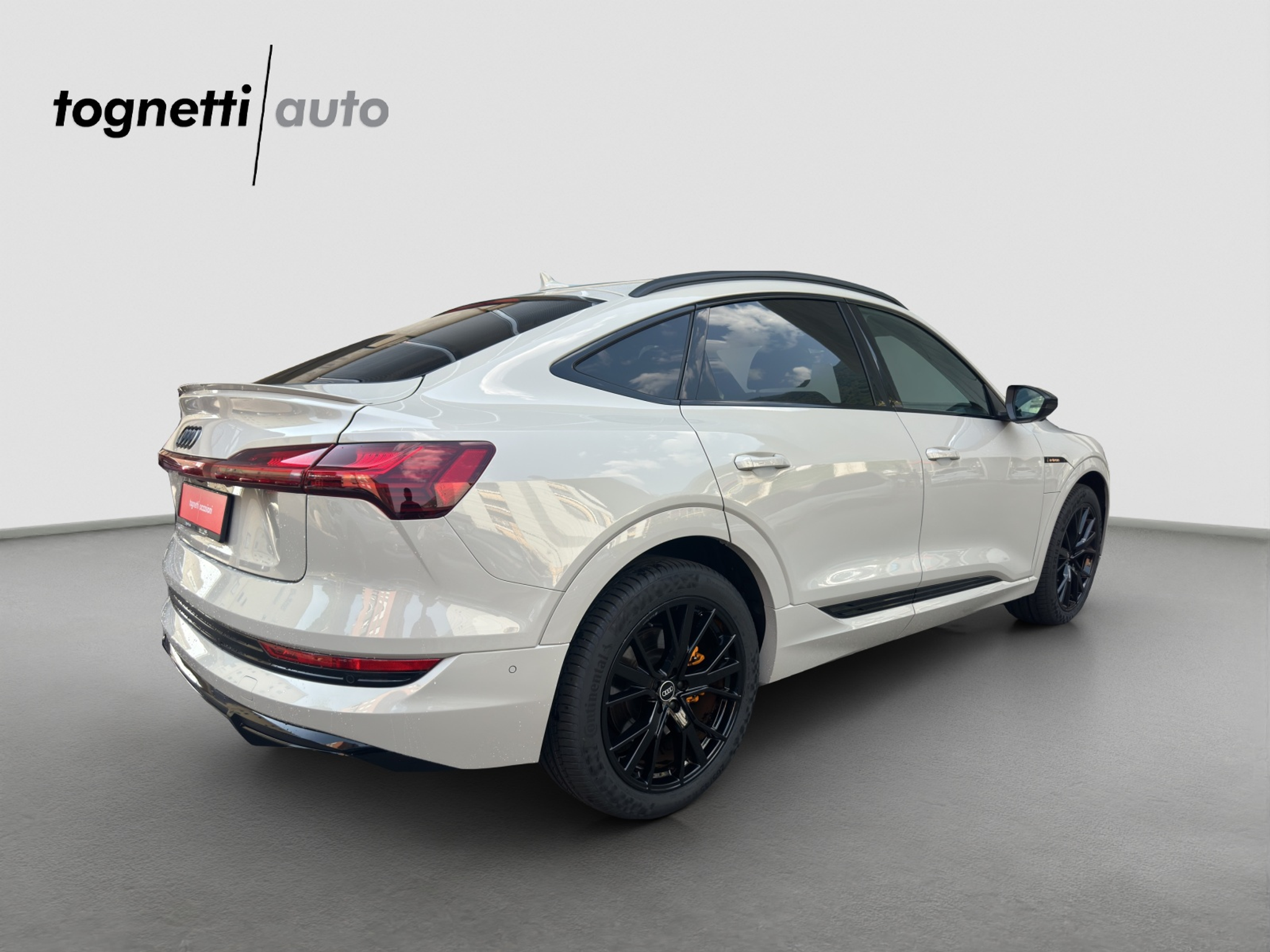 listing desktop thumbnail image 3