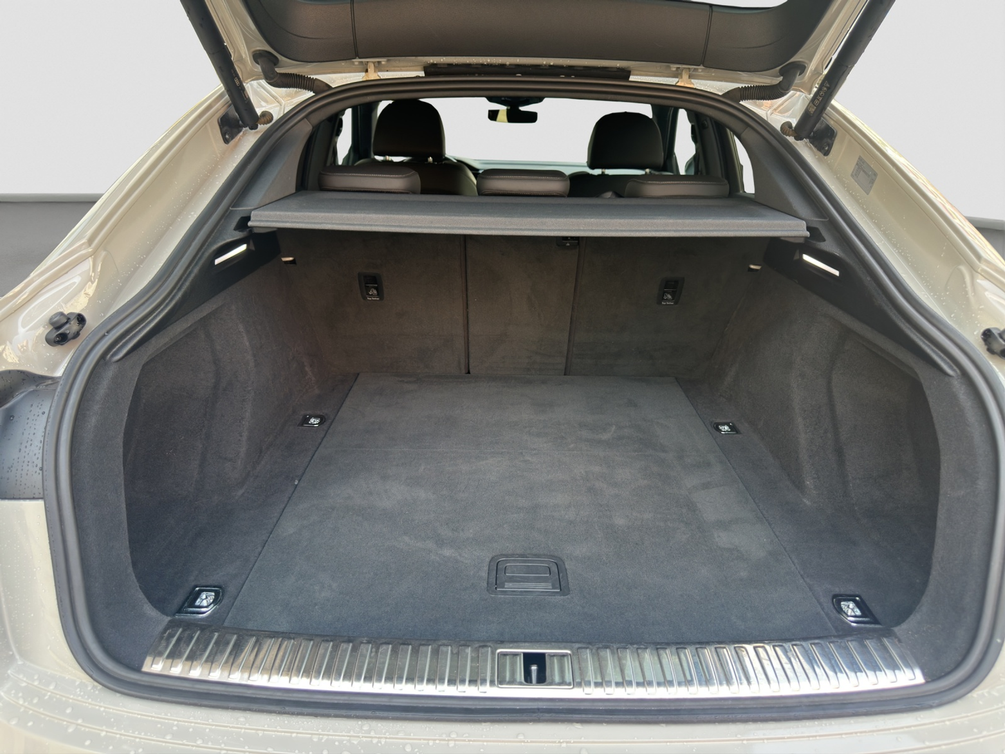 listing desktop thumbnail image 9