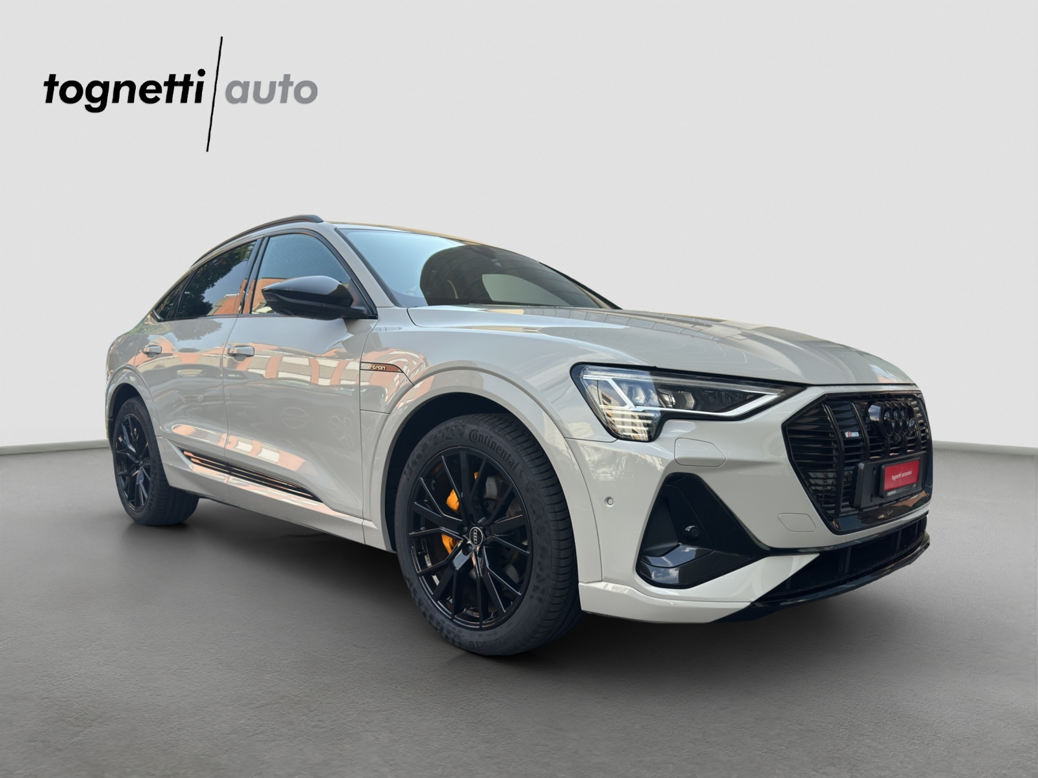 listing desktop thumbnail image 1