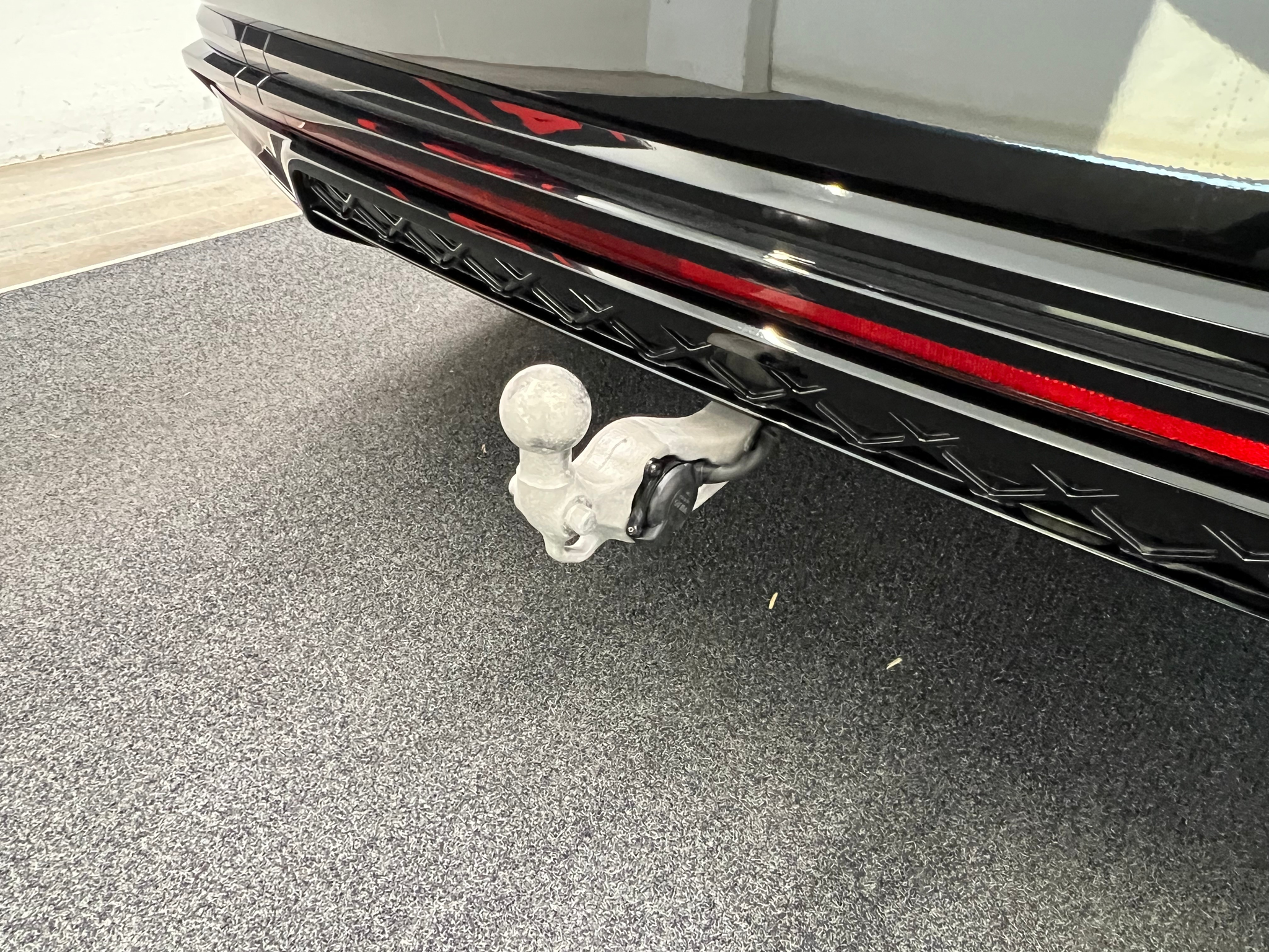 listing desktop thumbnail image 10