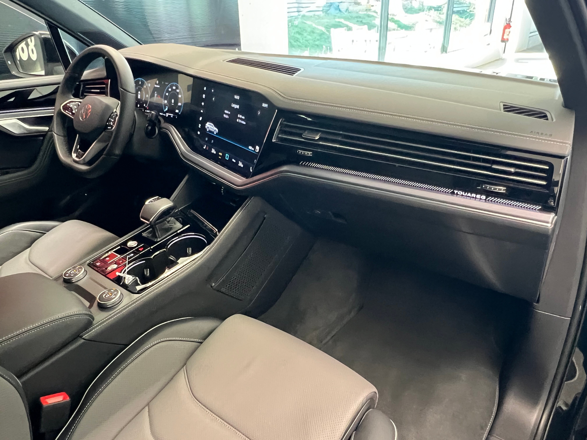 listing desktop thumbnail image 18