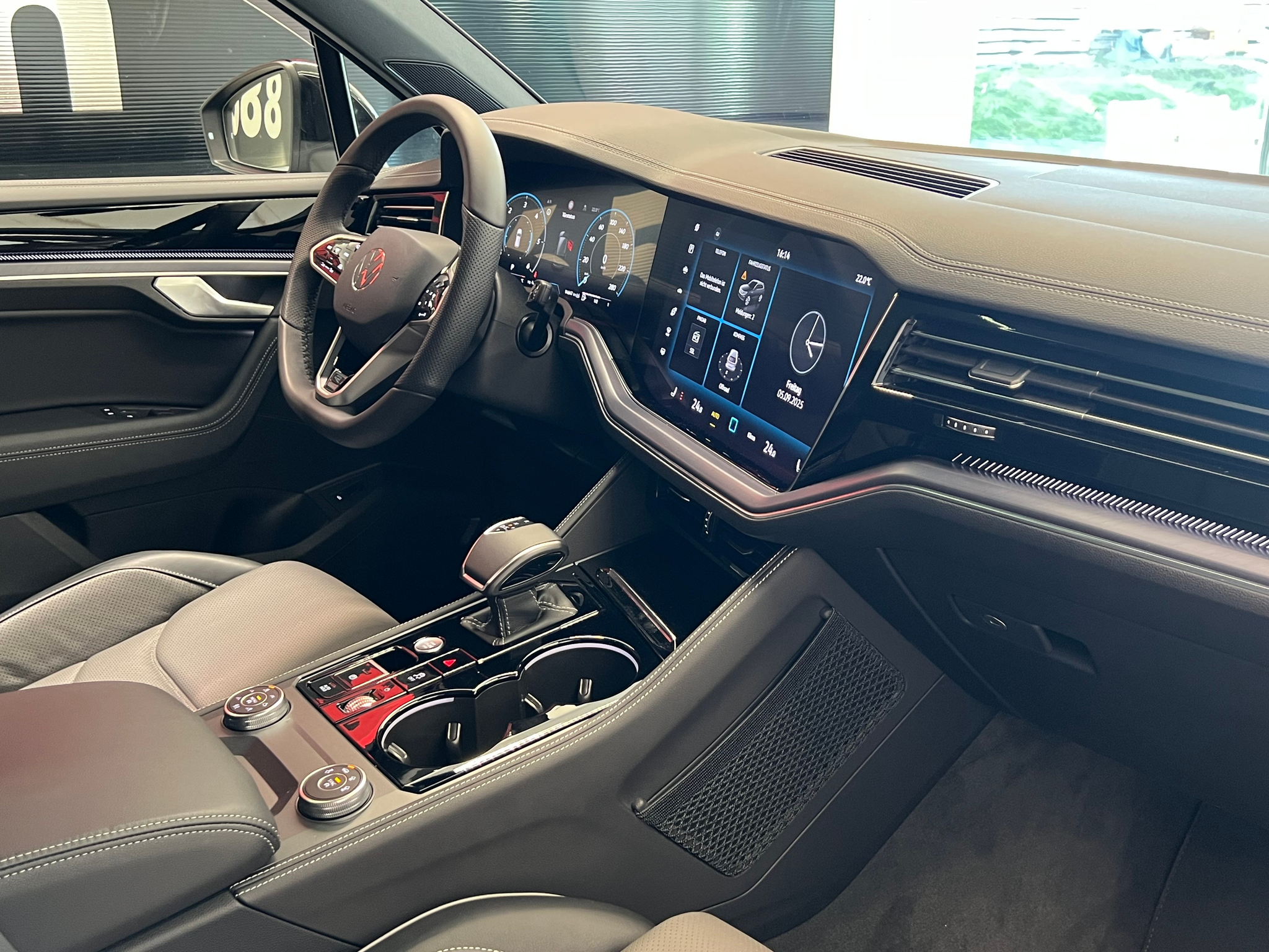 listing desktop thumbnail image 19