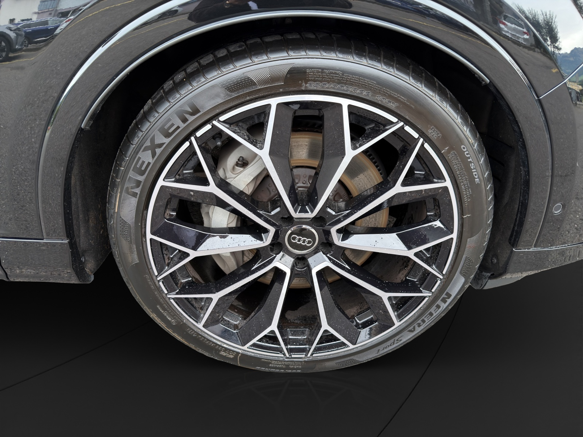 listing desktop thumbnail image 4