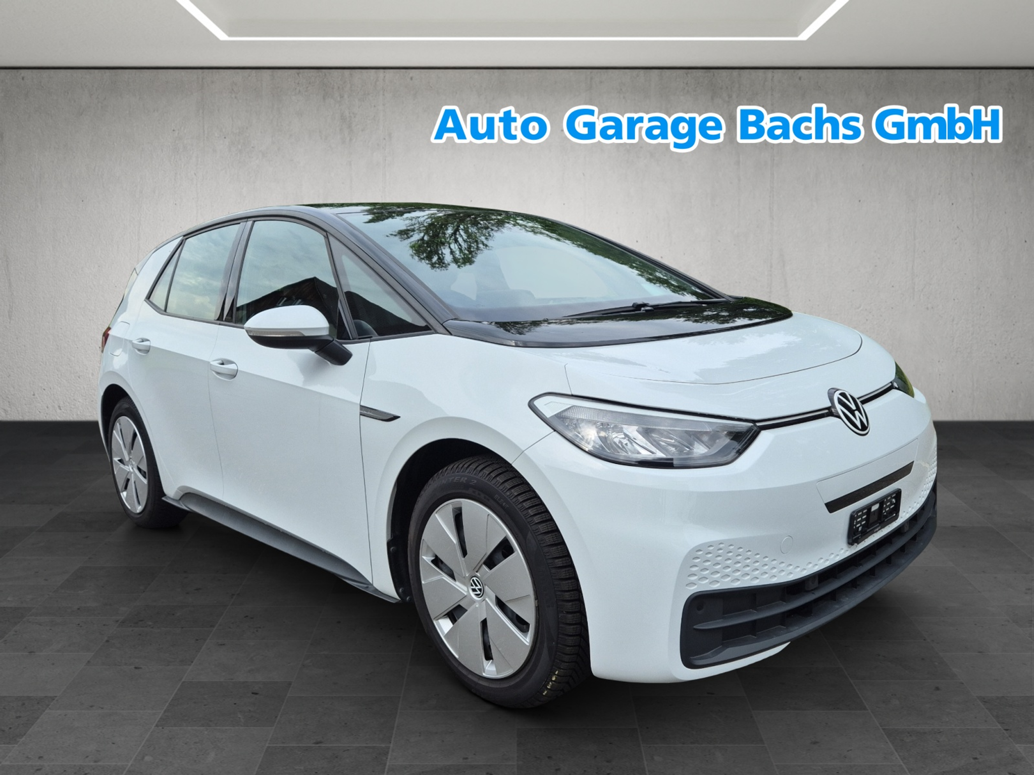 listing desktop thumbnail image 1