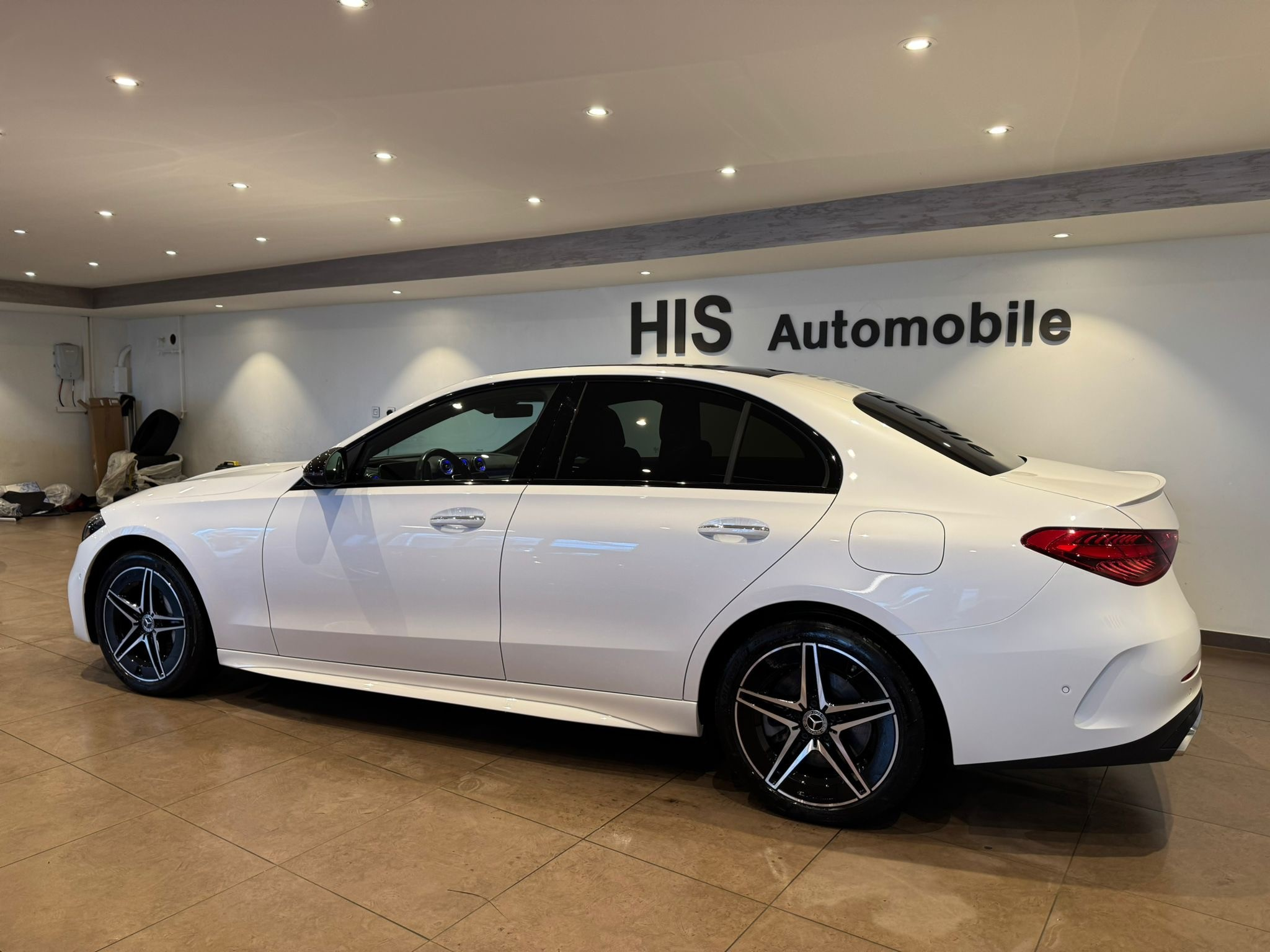 listing desktop thumbnail image 4