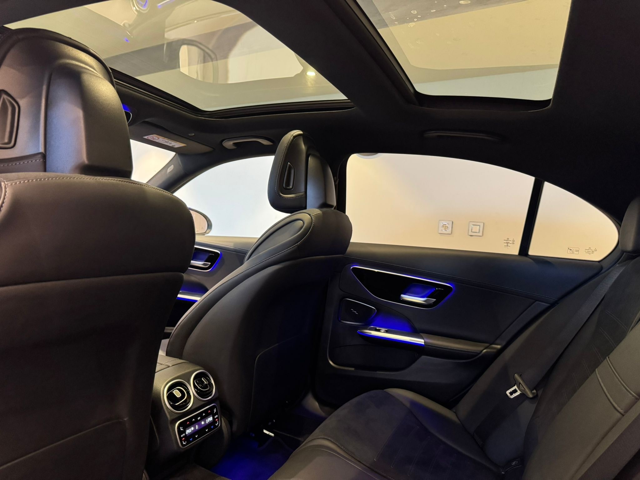 listing desktop thumbnail image 15