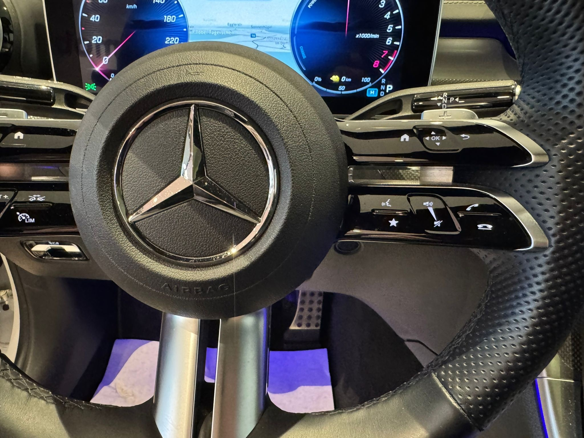 listing desktop thumbnail image 26