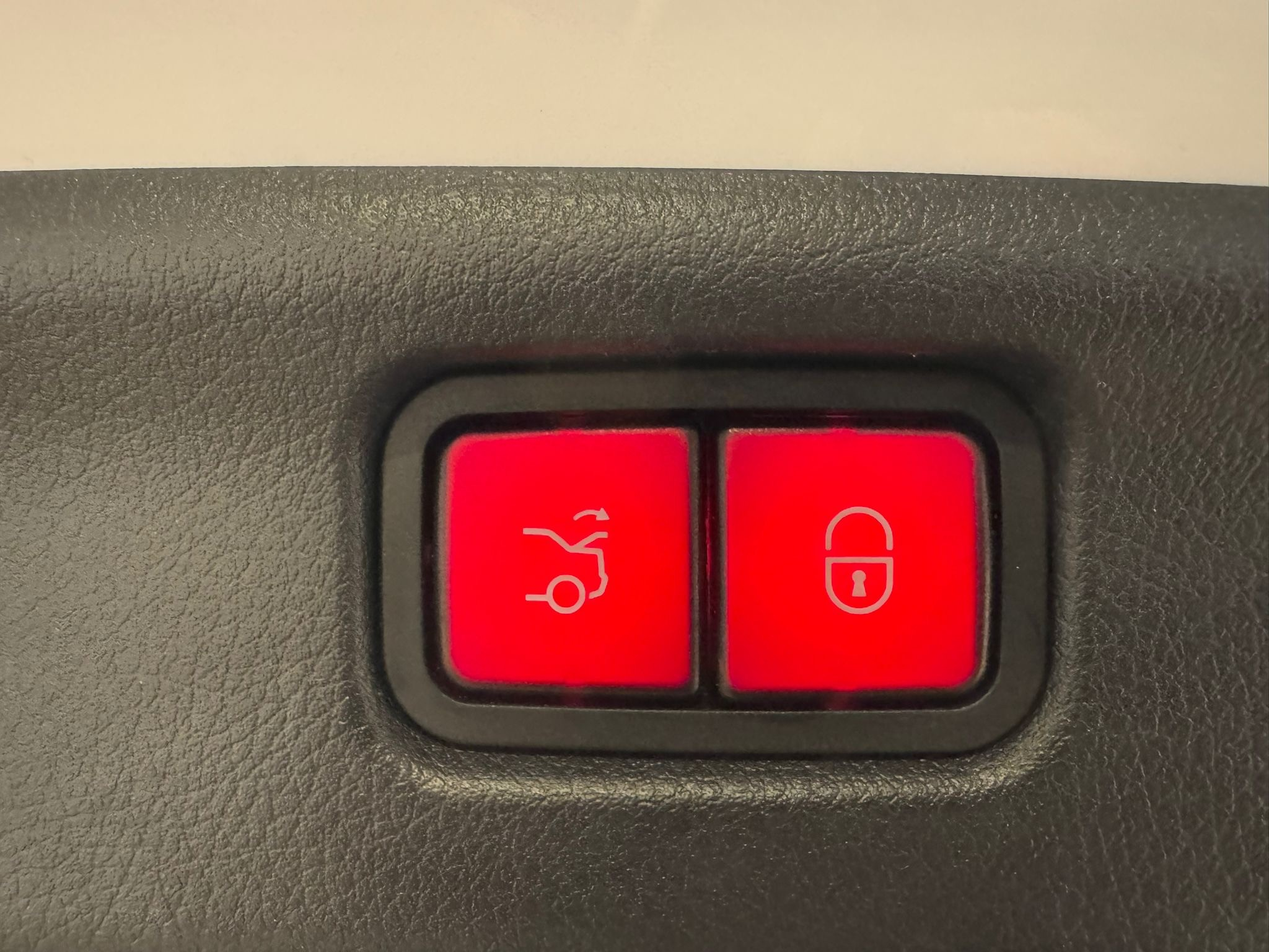 listing desktop thumbnail image 13