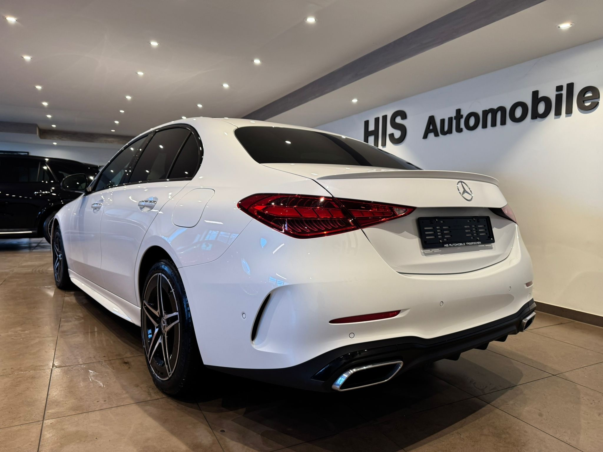 listing desktop thumbnail image 5