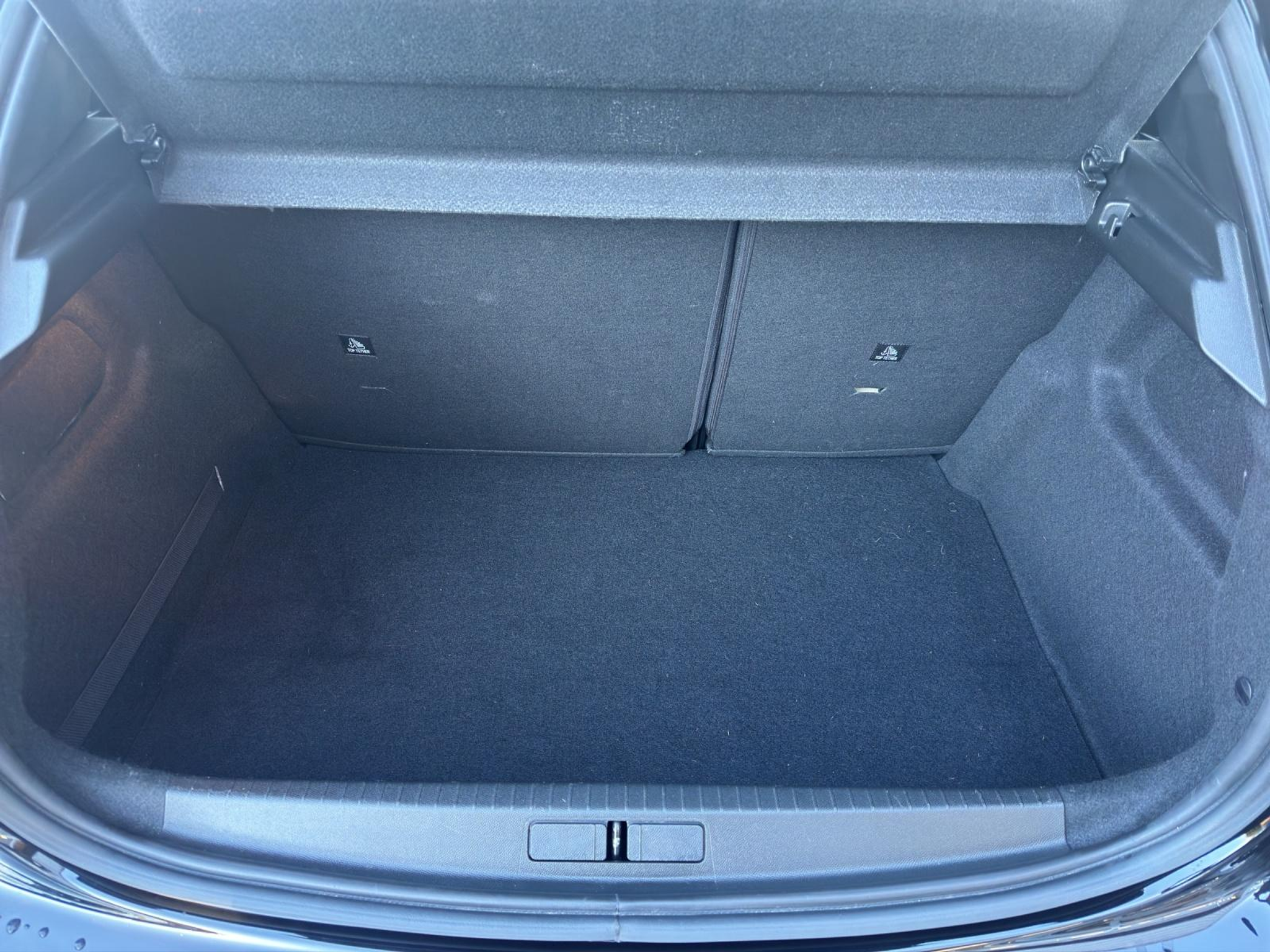 listing desktop thumbnail image 18