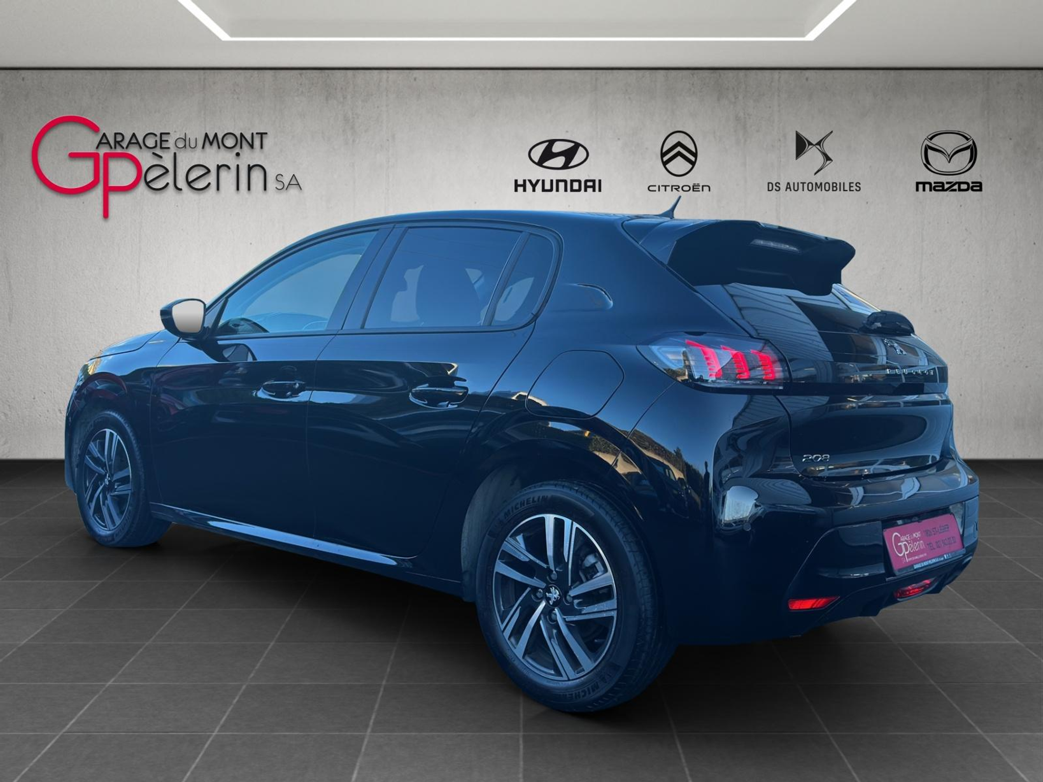 listing desktop thumbnail image 1