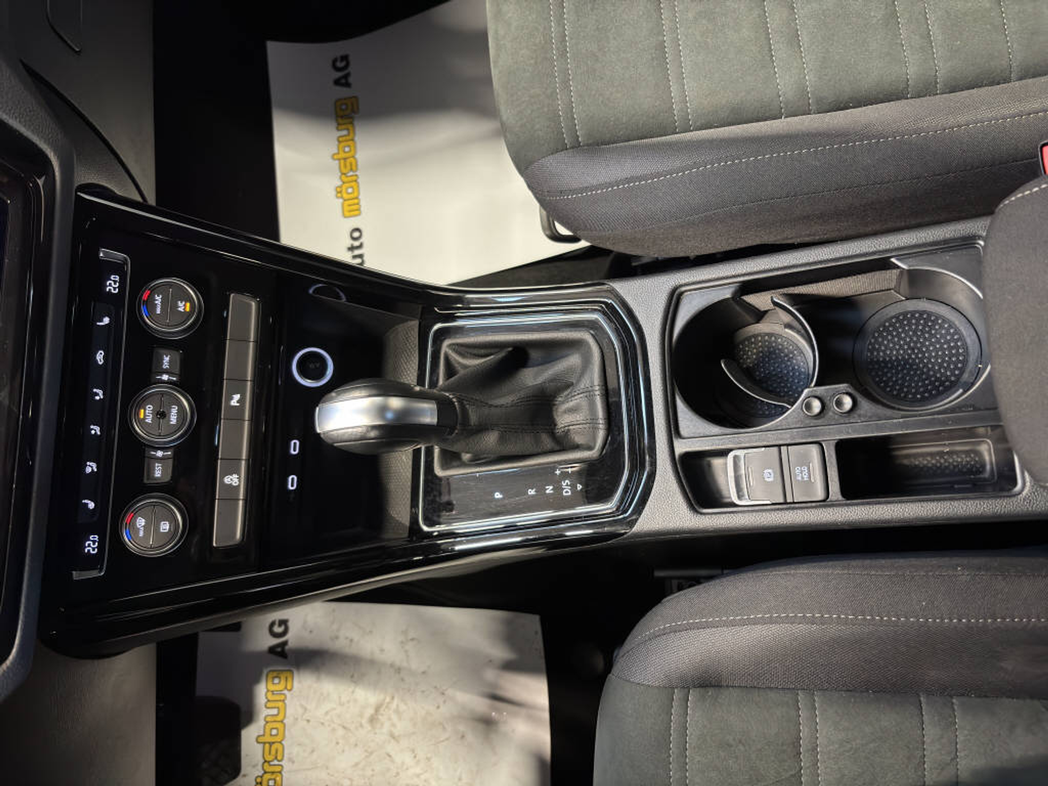 listing desktop thumbnail image 11