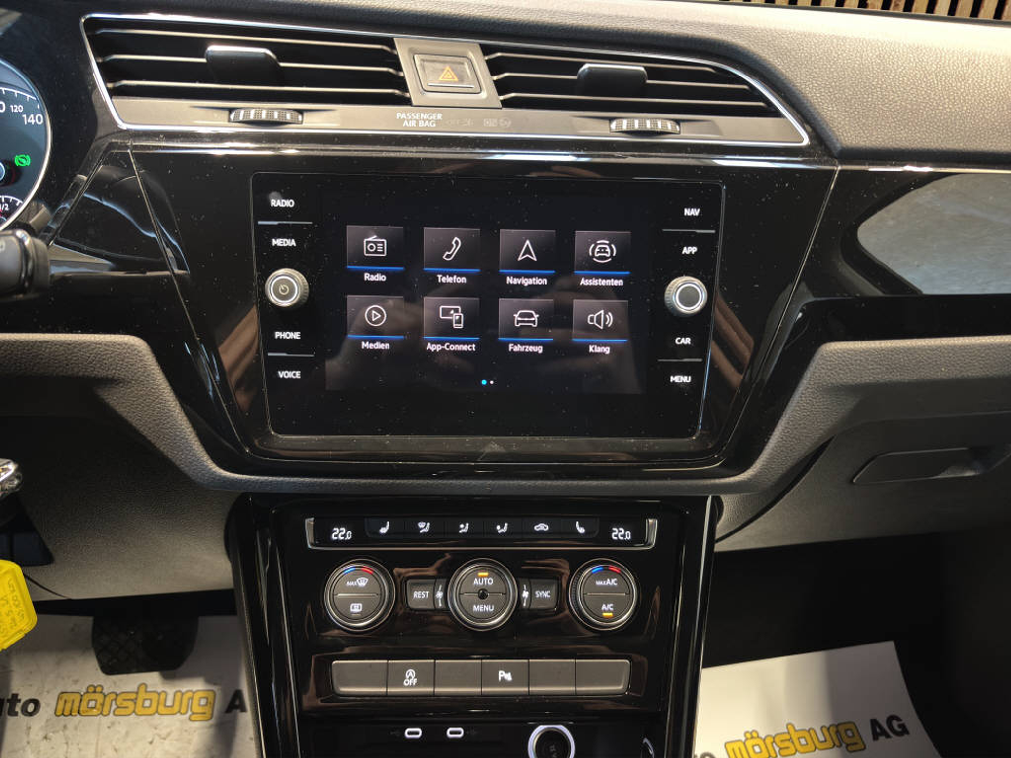 listing desktop thumbnail image 9