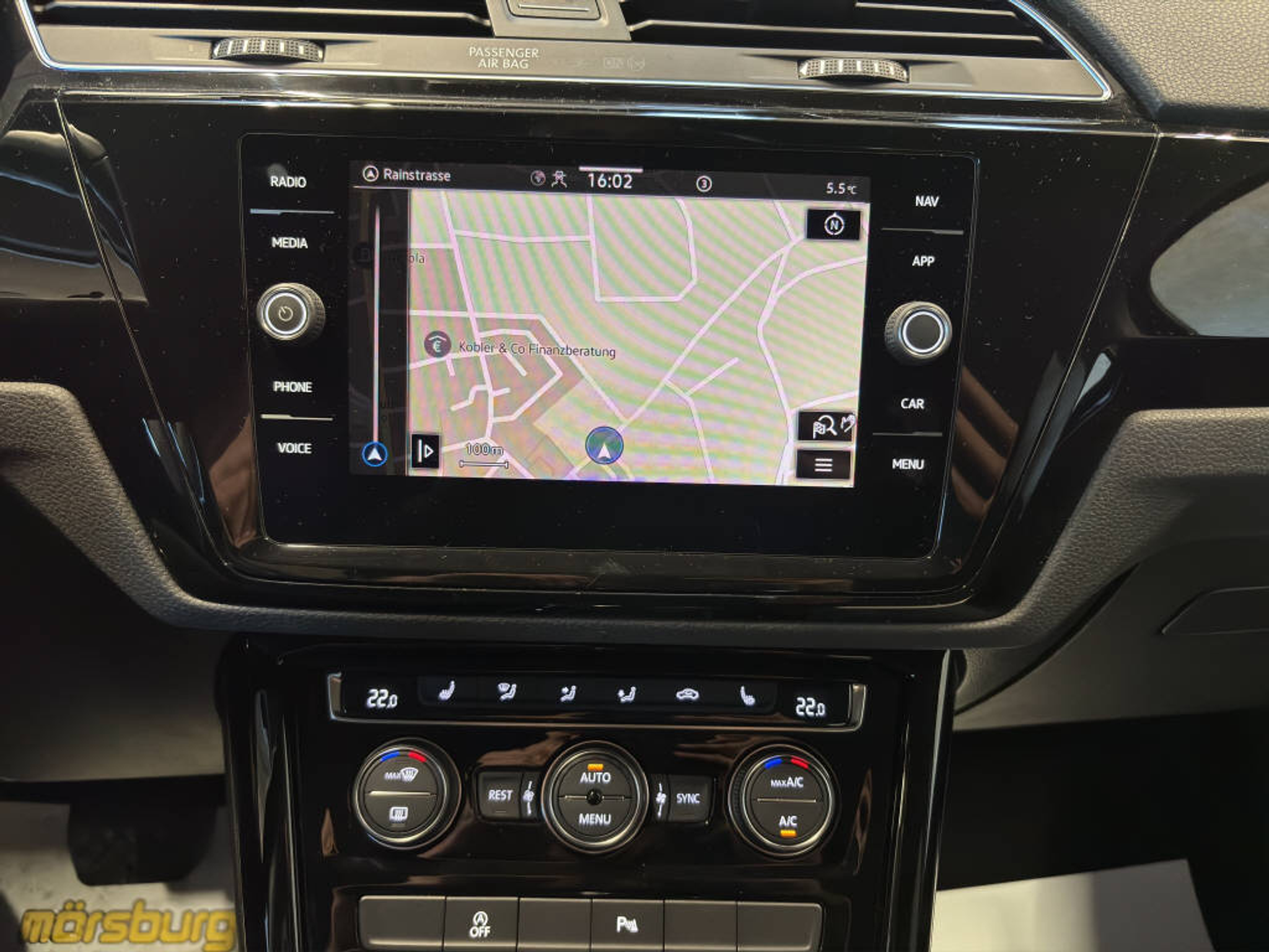 listing desktop thumbnail image 10