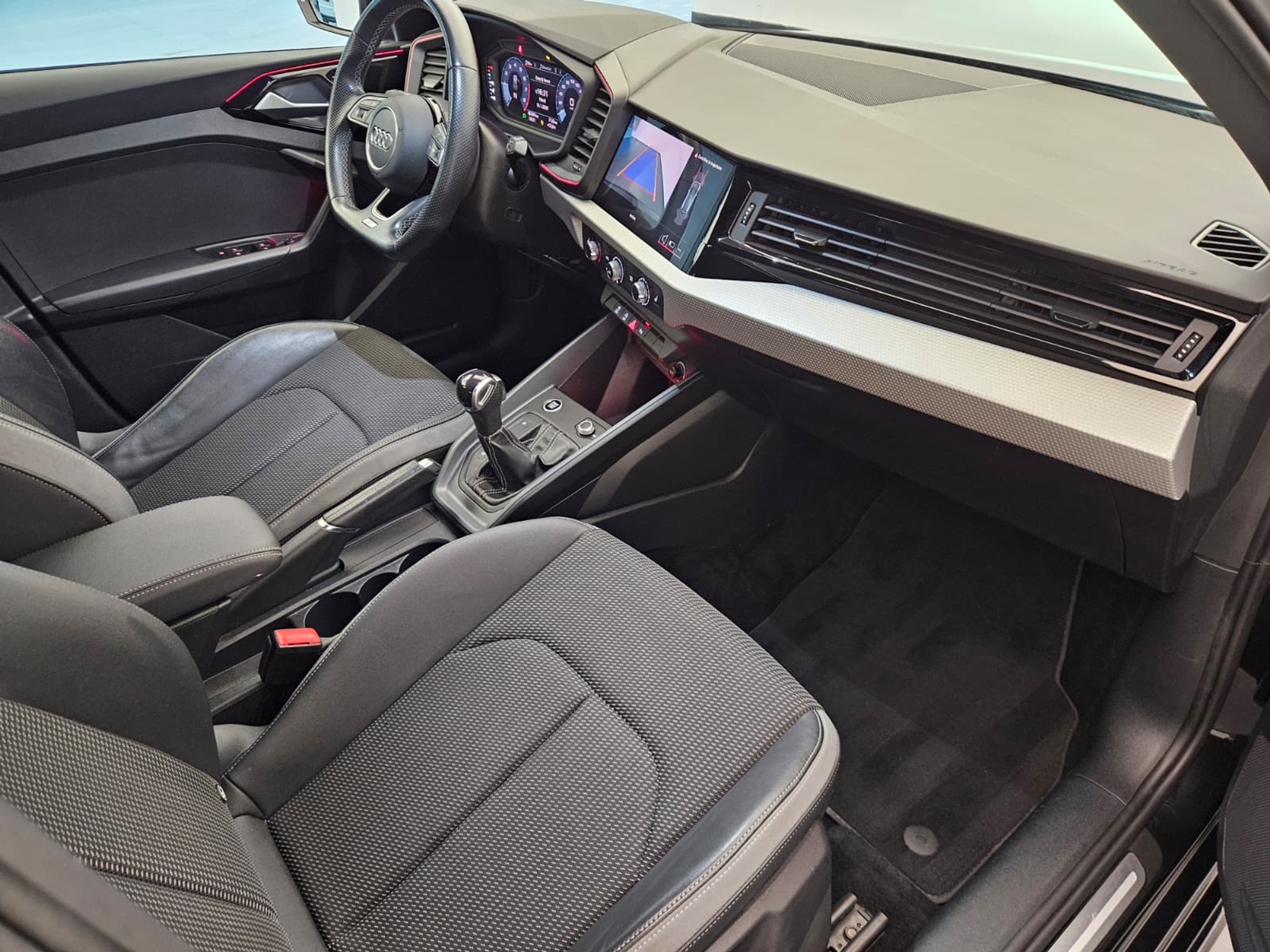 listing desktop thumbnail image 11