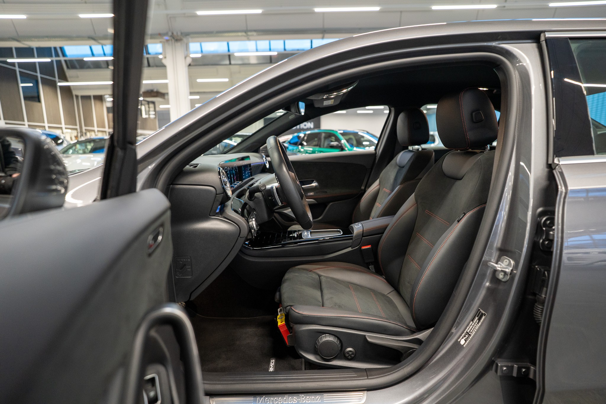 listing desktop thumbnail image 7