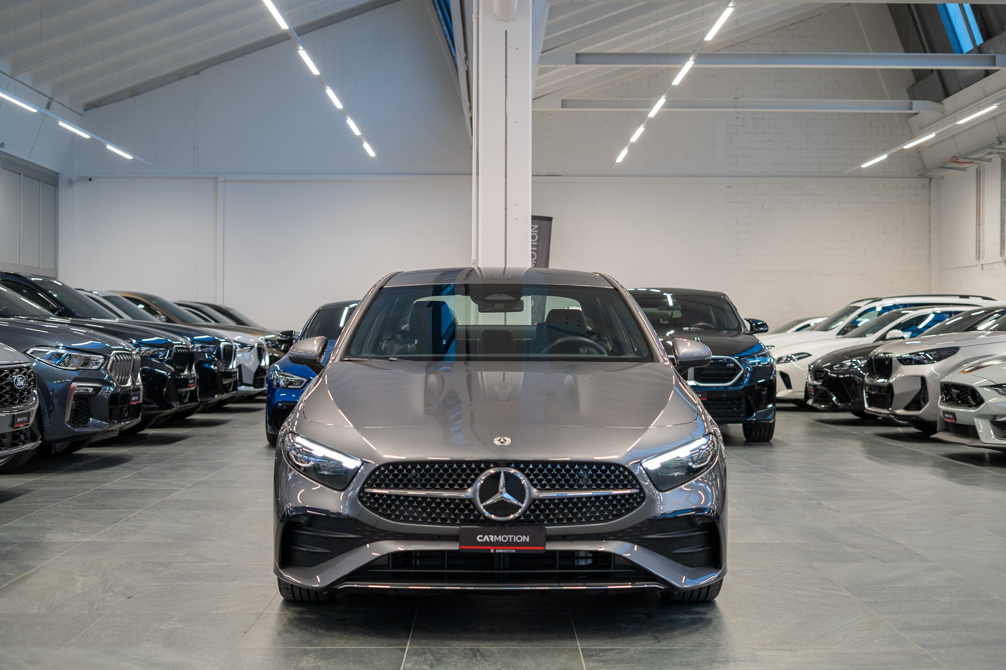 listing desktop thumbnail image 1