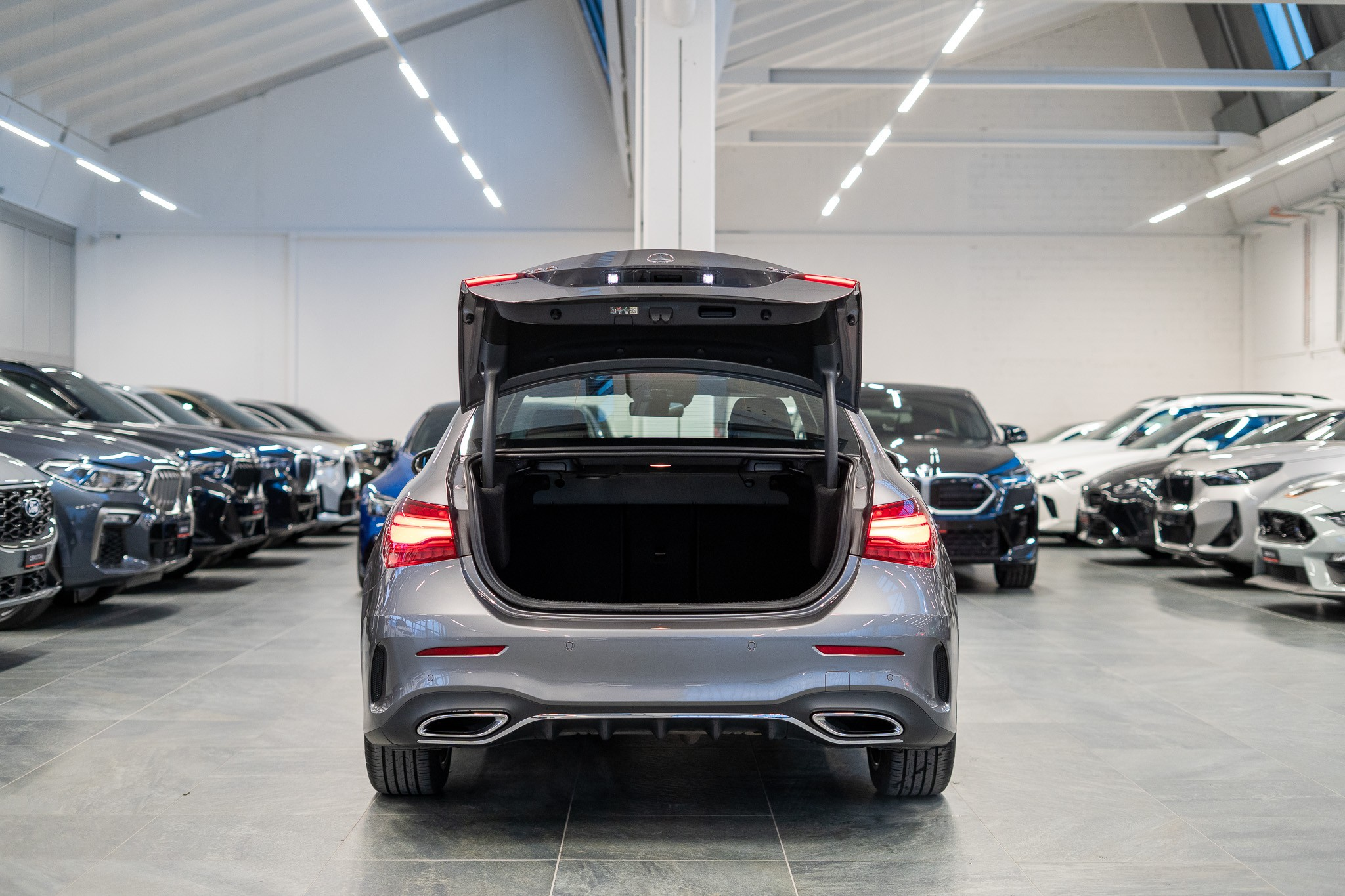 listing desktop thumbnail image 5