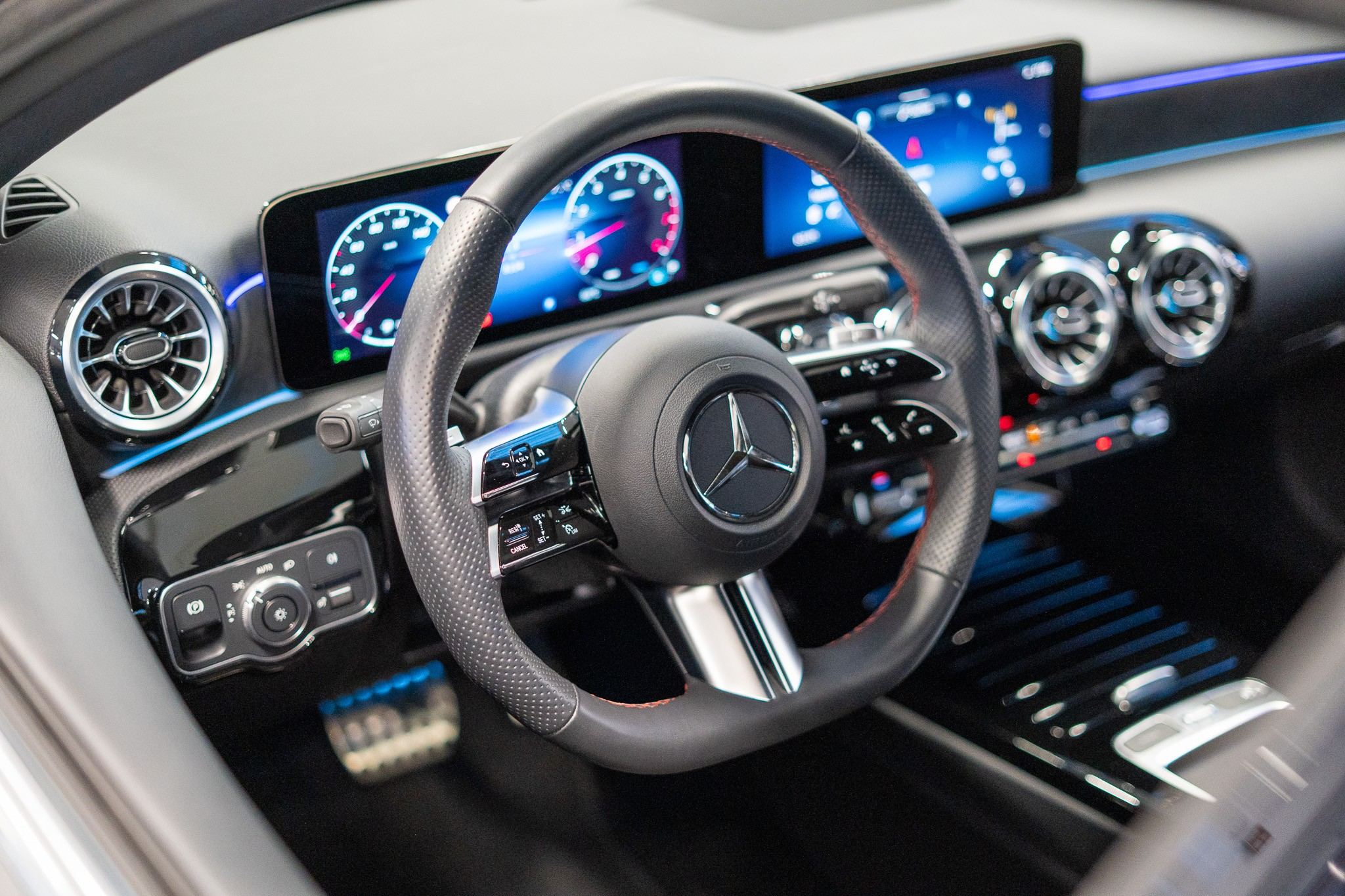 listing desktop thumbnail image 9