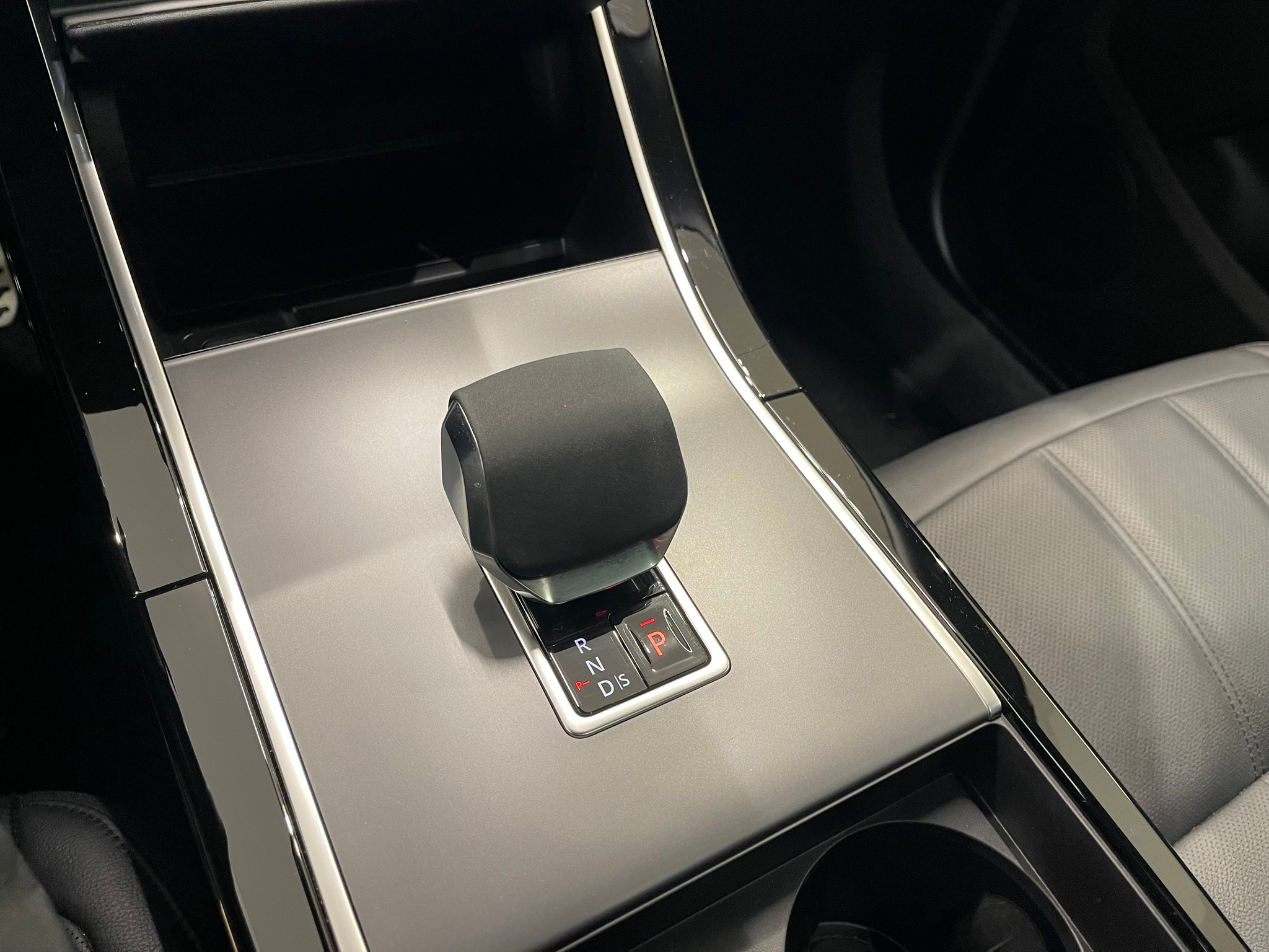 listing desktop thumbnail image 28