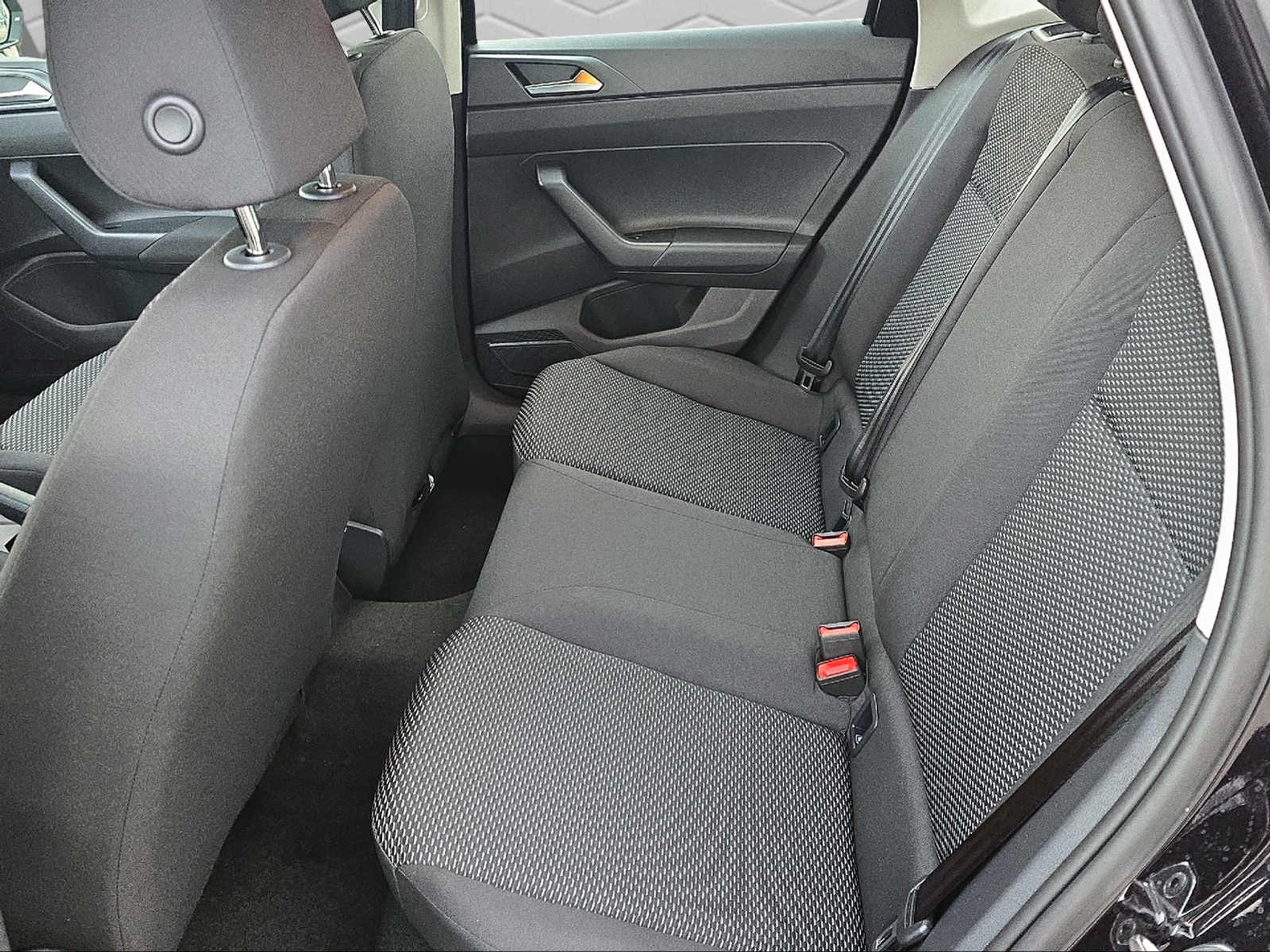 listing desktop thumbnail image 12