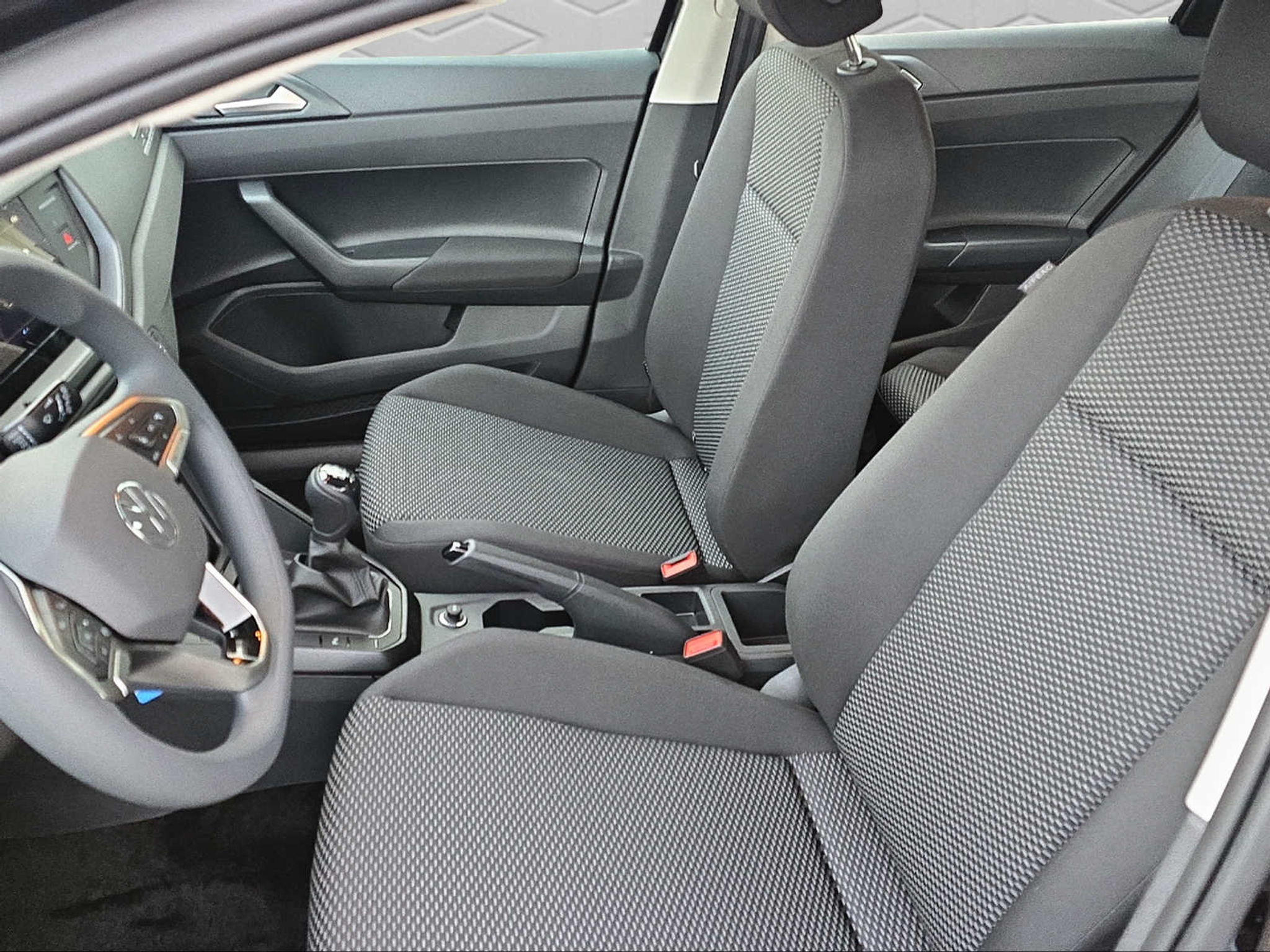 listing desktop thumbnail image 6