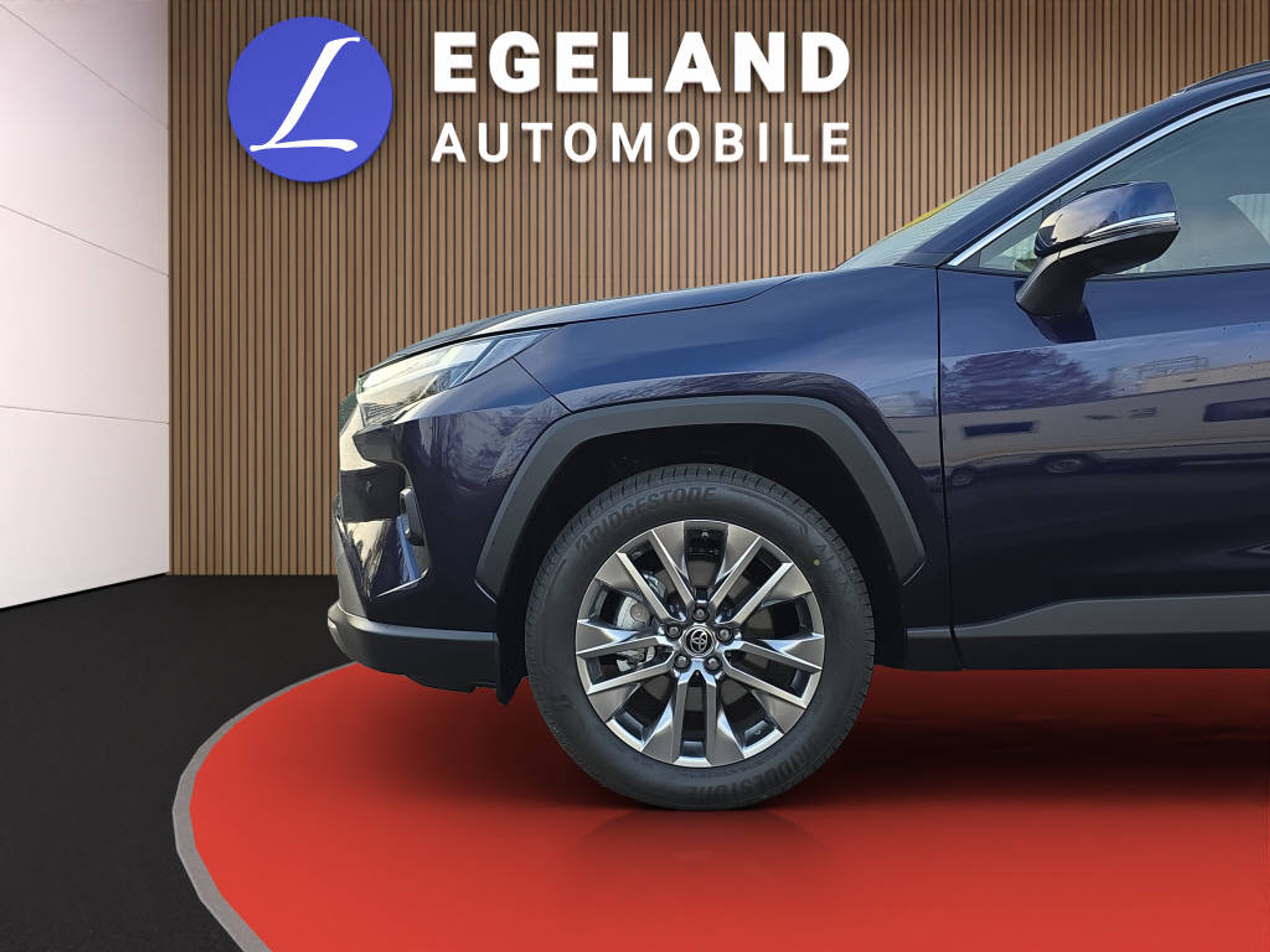 listing desktop thumbnail image 8